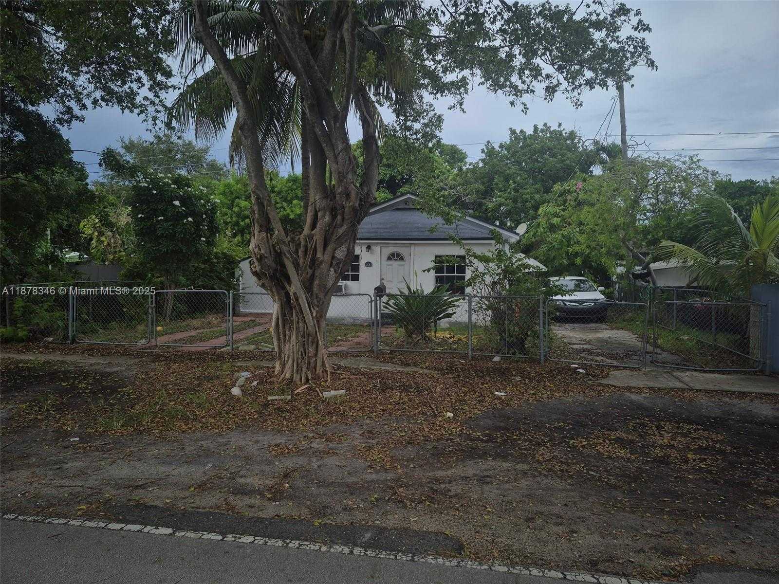 Small Image of 1243 NORTH EAST 159TH ST, North Miami Beach Number 4