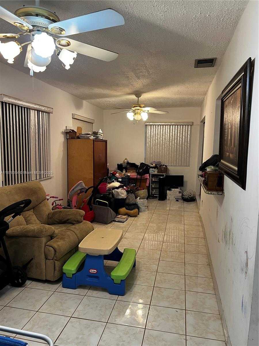 Small Image of 4711 NORTH WEST 19TH CT, Lauderhill Number 12