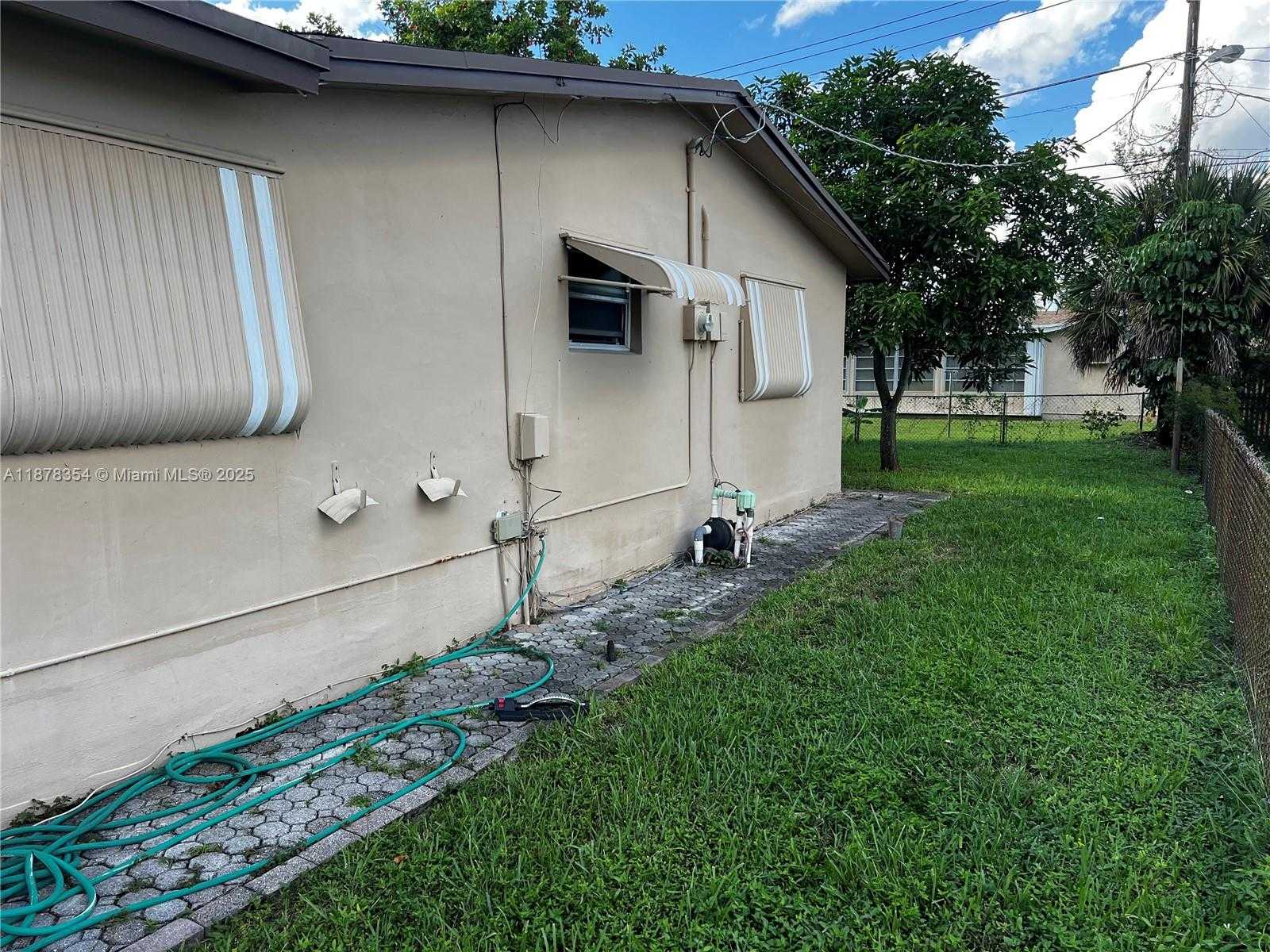 Small Image of 4711 NORTH WEST 19TH CT, Lauderhill Number 4