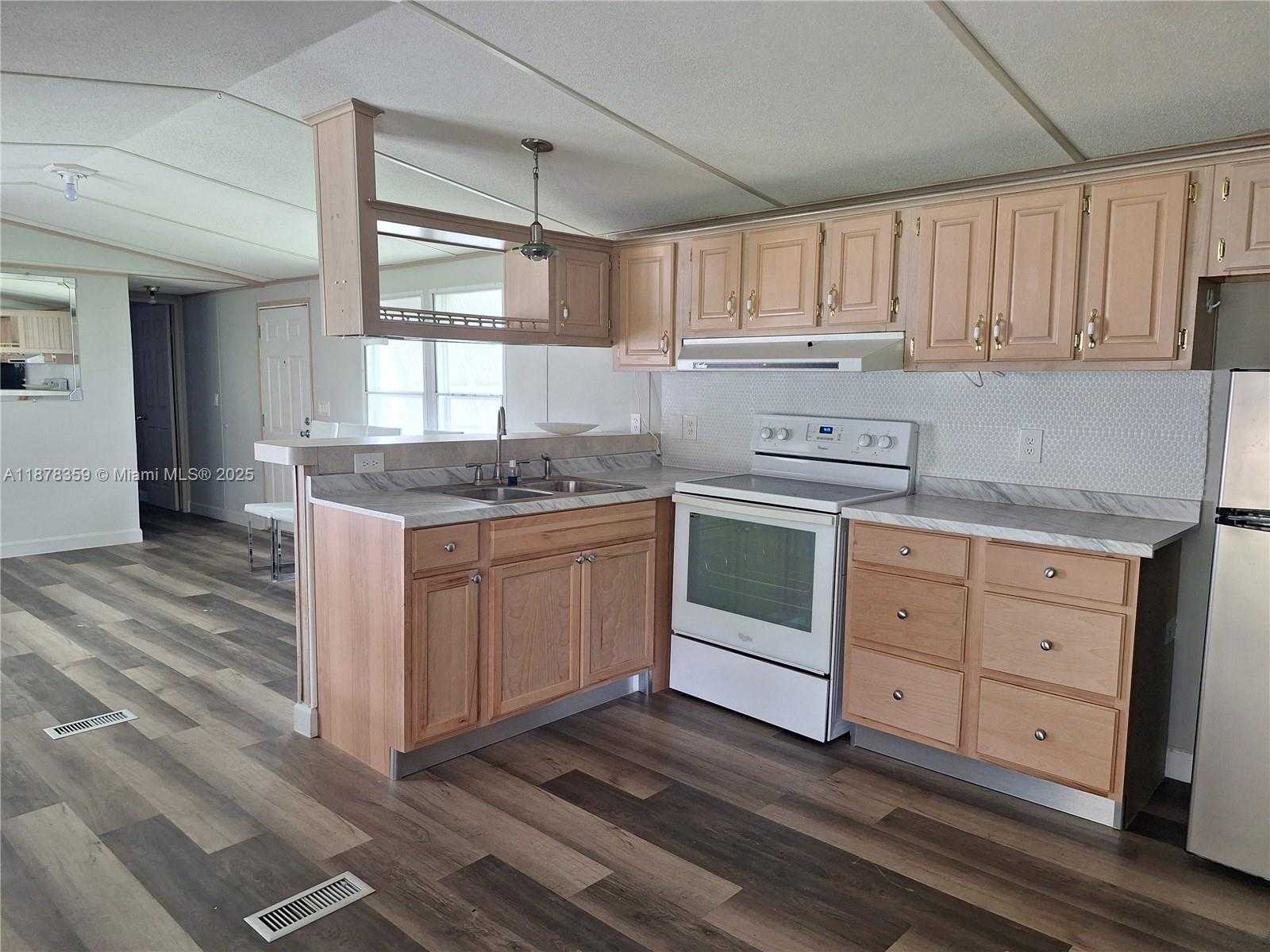 Small Image of 35303 SOUTH WEST 180TH AVE LOT308, Homestead Number 22