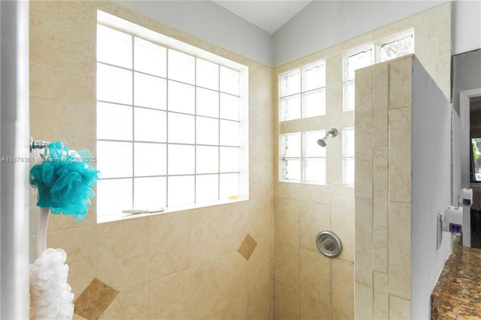 Small Image of 18255 NORTH WEST 21ST ST, Pembroke Pines Number 23