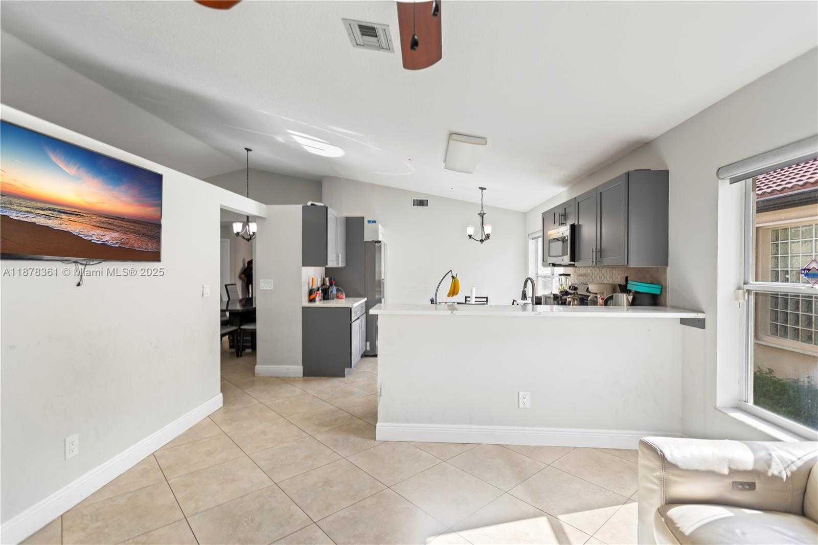 Small Image of 18255 NORTH WEST 21ST ST, Pembroke Pines Number 41