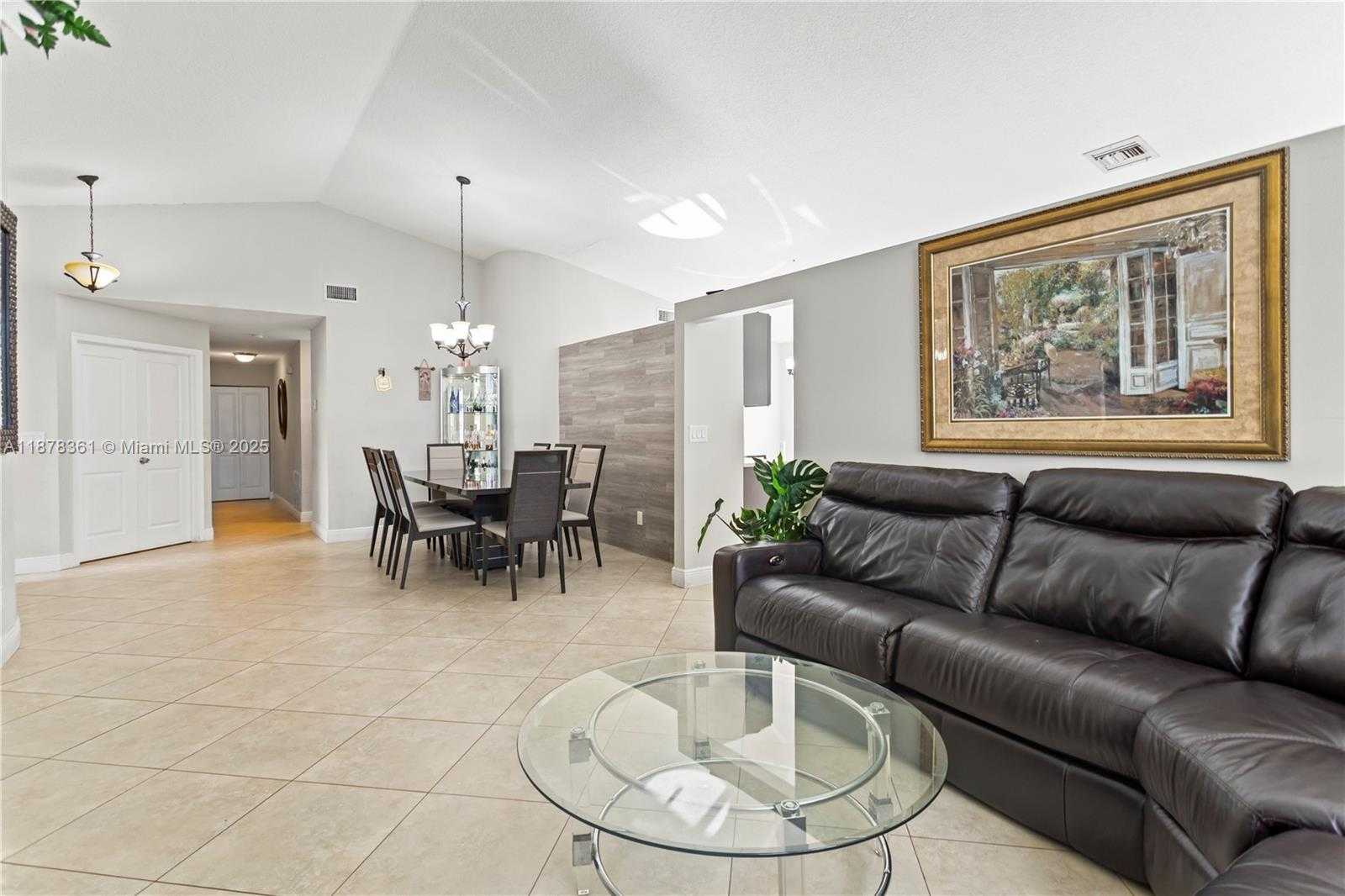 Small Image of 18255 NORTH WEST 21ST ST, Pembroke Pines Number 60