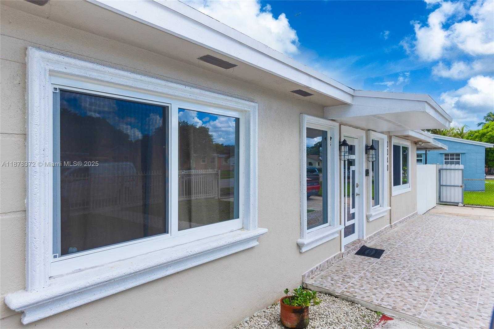 Small Image of 3340 NORTH WEST 179TH ST, Miami Gardens Number 14