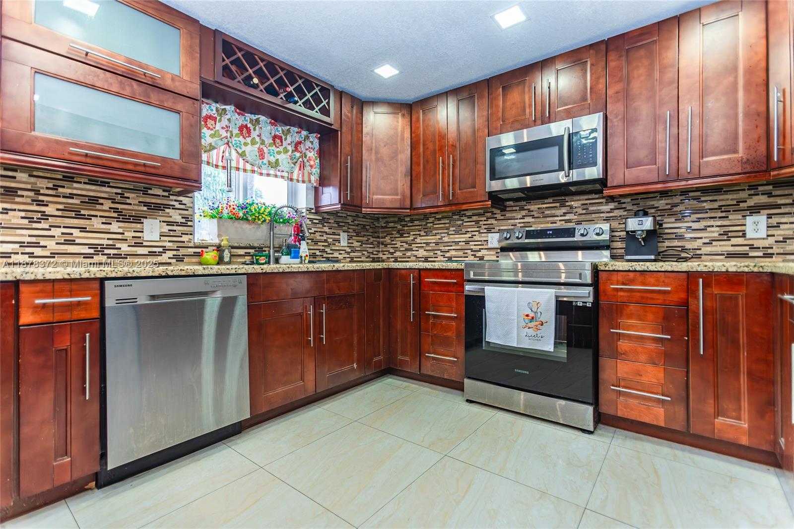 Small Image of 3340 NORTH WEST 179TH ST, Miami Gardens Number 35