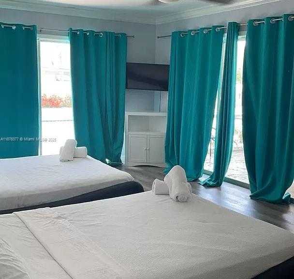 Small Image of 1319 FILLMORE ST, Hollywood Number 12