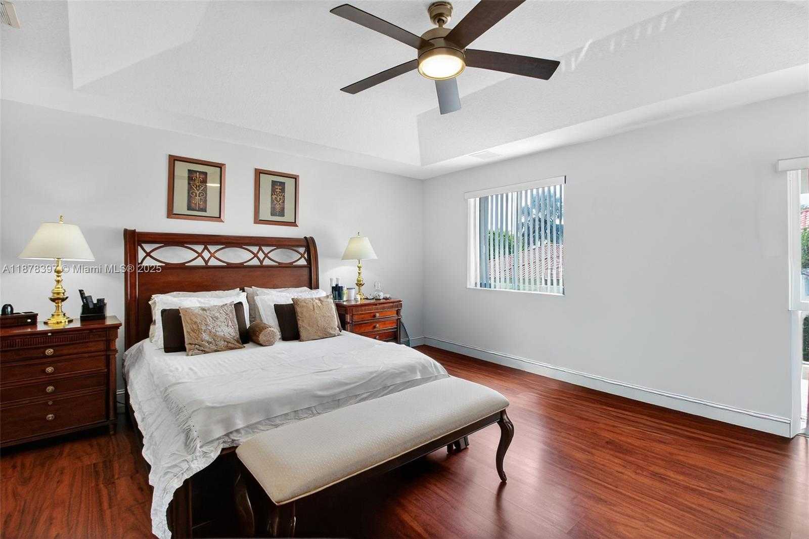 Small Image of 11294 NORTH WEST 66 ST, Doral Number 16