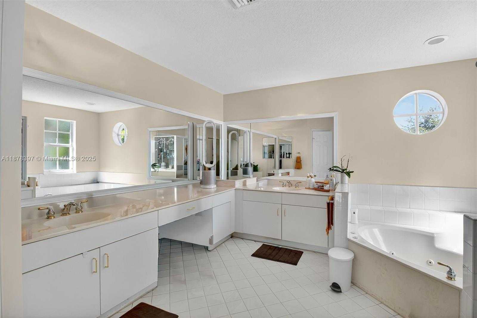 Small Image of 11294 NORTH WEST 66 ST, Doral Number 17