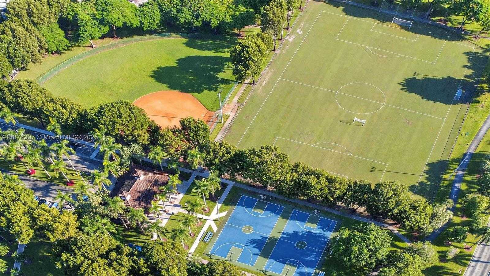 Small Image of 11294 NORTH WEST 66 ST, Doral Number 35