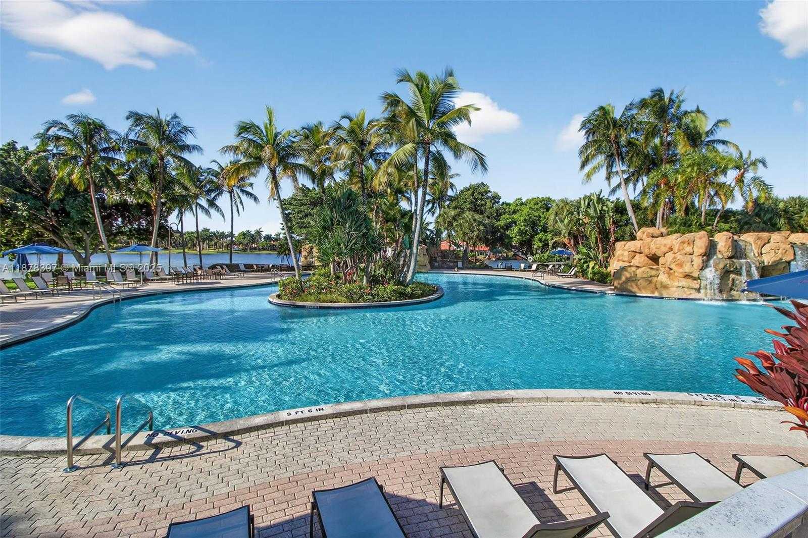 Small Image of 11294 NORTH WEST 66 ST, Doral Number 37
