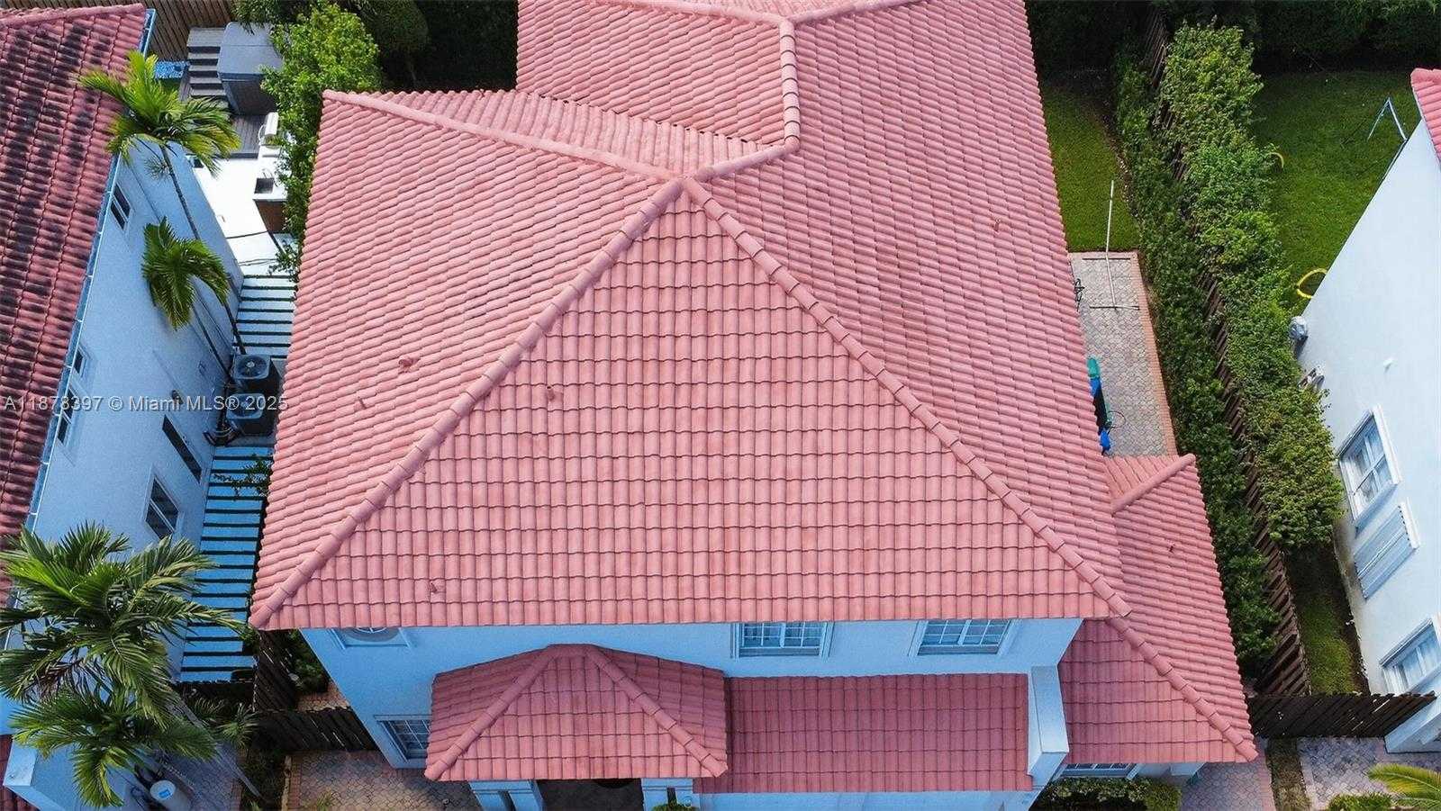 Small Image of 11294 NORTH WEST 66 ST, Doral Number 4