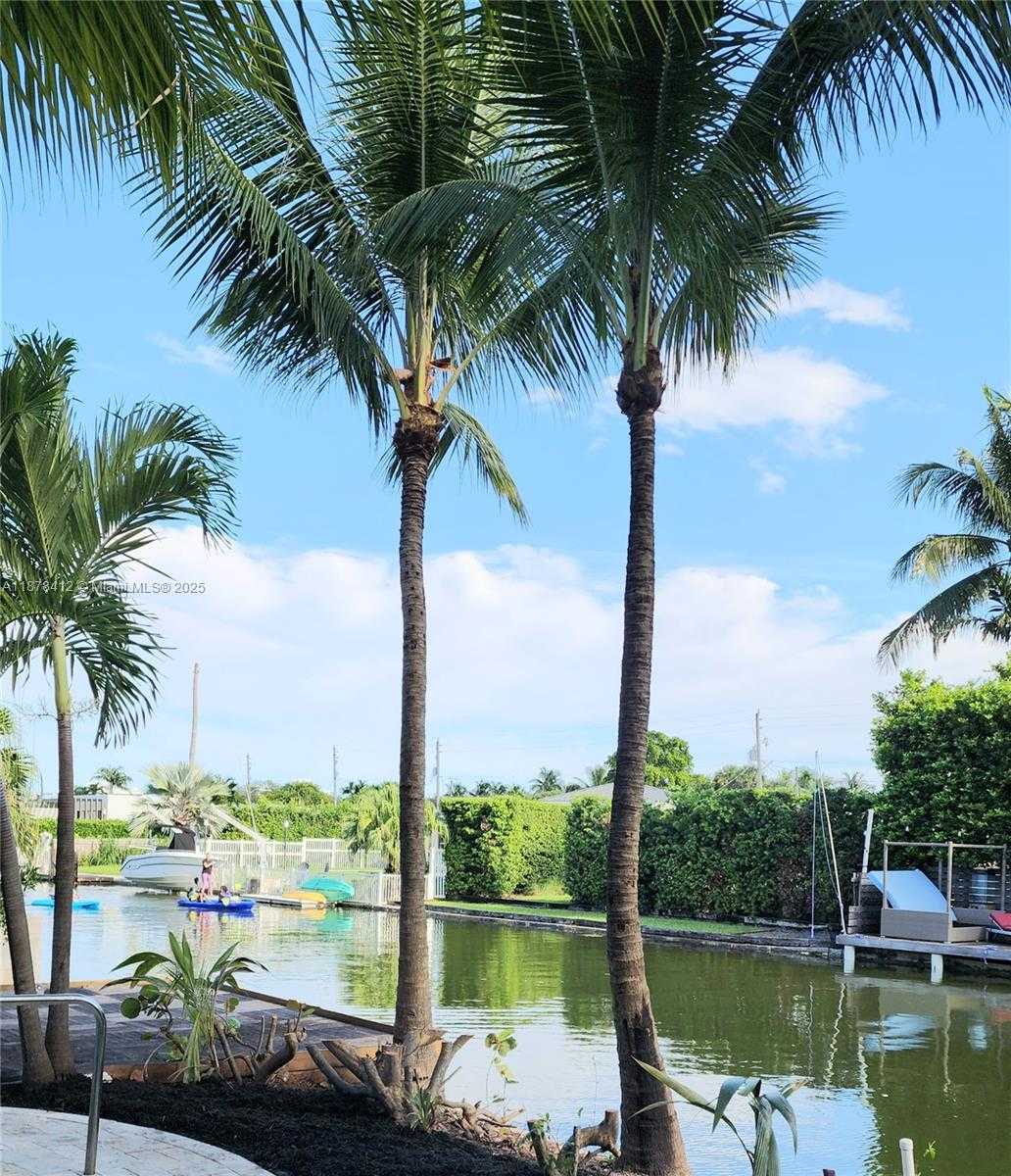 Small Image of 1710 CLEVELAND RD, Miami Beach Number 10