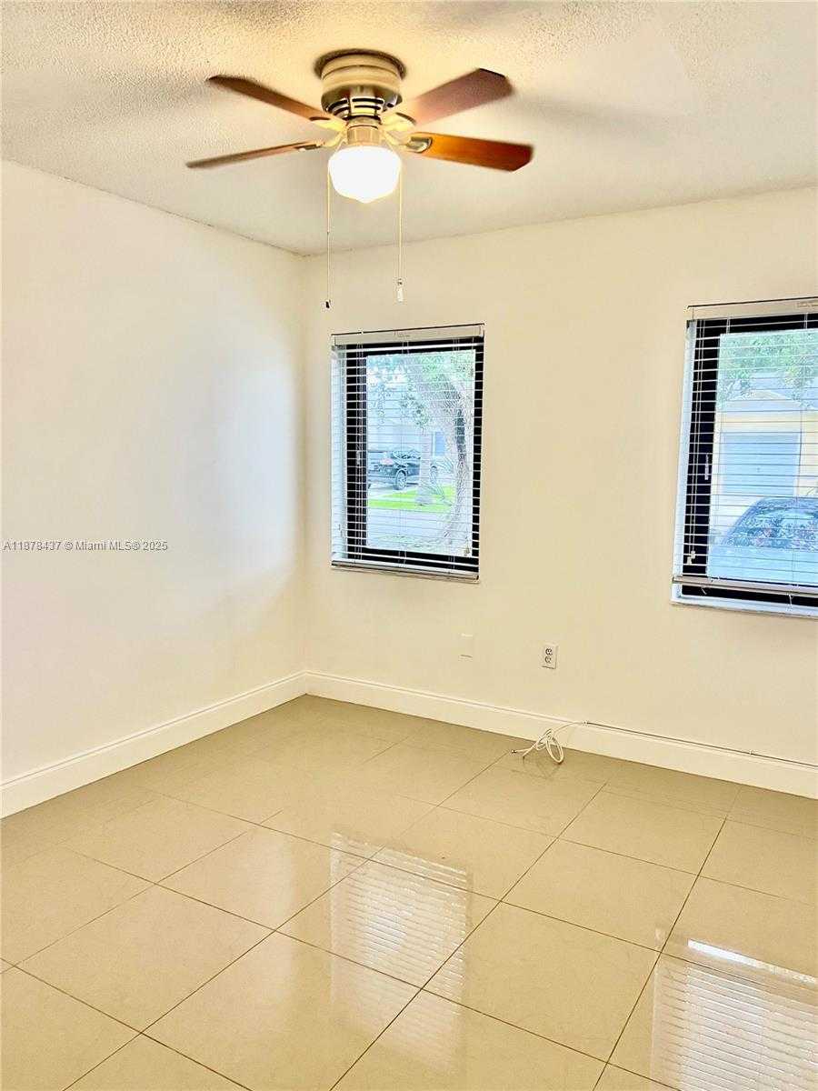 Small Image of 10424 SOUTH WEST 210TH TER, Cutler Bay Number 11