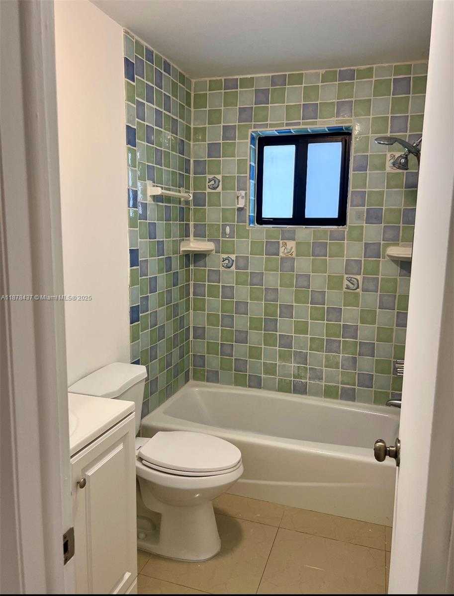 Small Image of 10424 SOUTH WEST 210TH TER, Cutler Bay Number 12