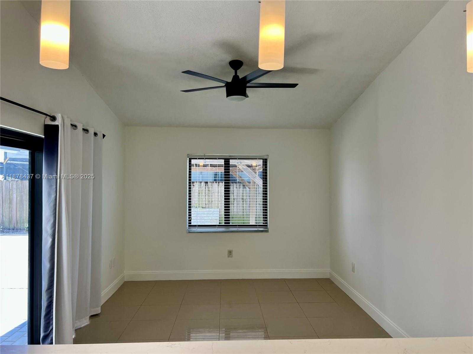 Small Image of 10424 SOUTH WEST 210TH TER, Cutler Bay Number 15