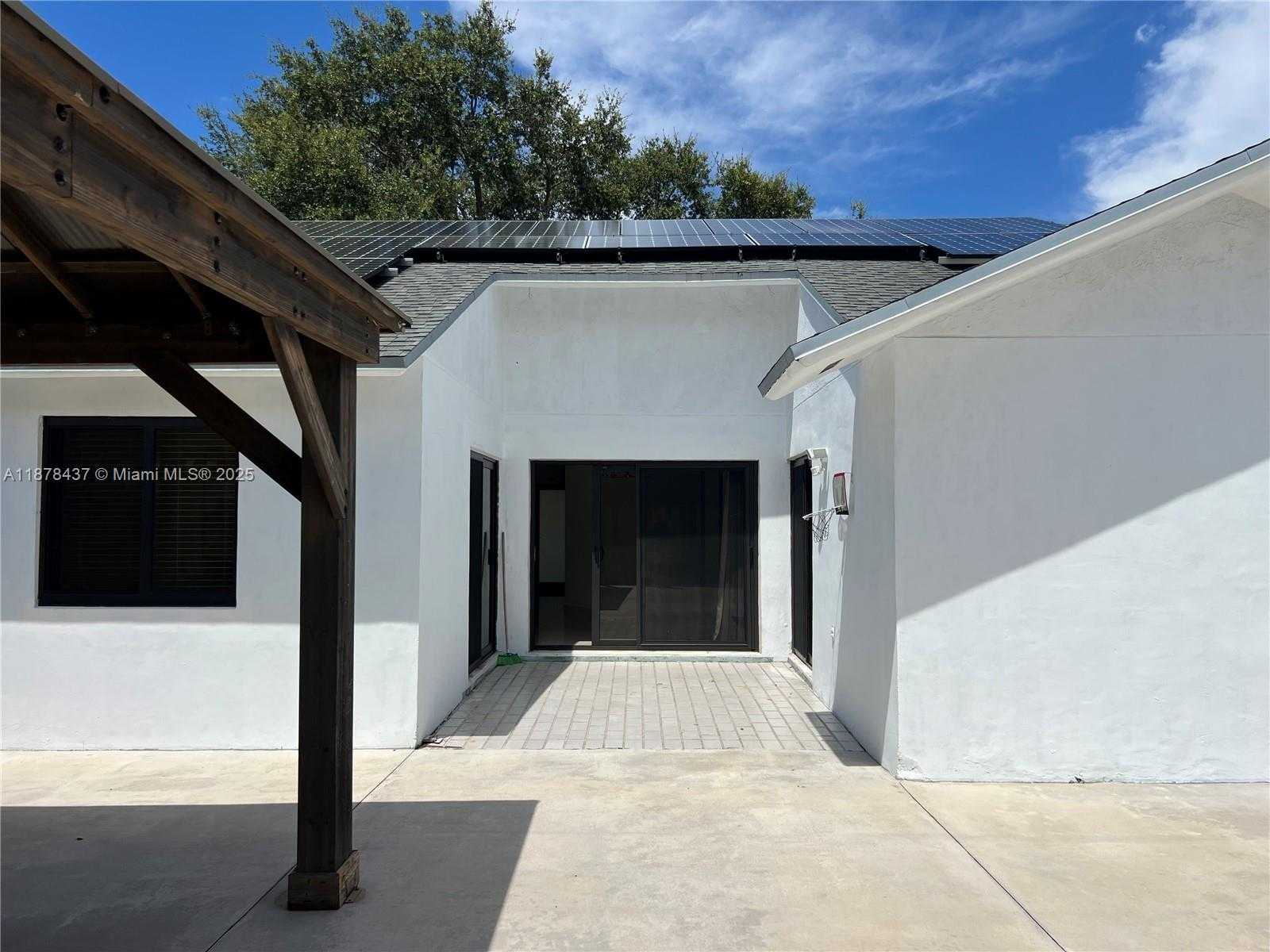 Small Image of 10424 SOUTH WEST 210TH TER, Cutler Bay Number 20