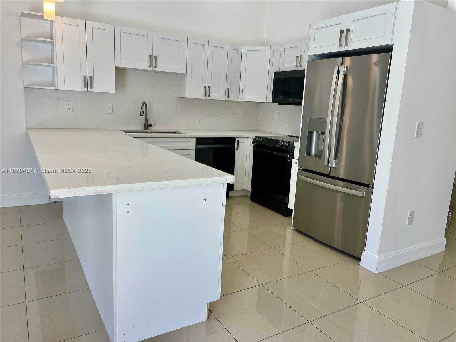 Small Image of 10424 SOUTH WEST 210TH TER, Cutler Bay Number 5