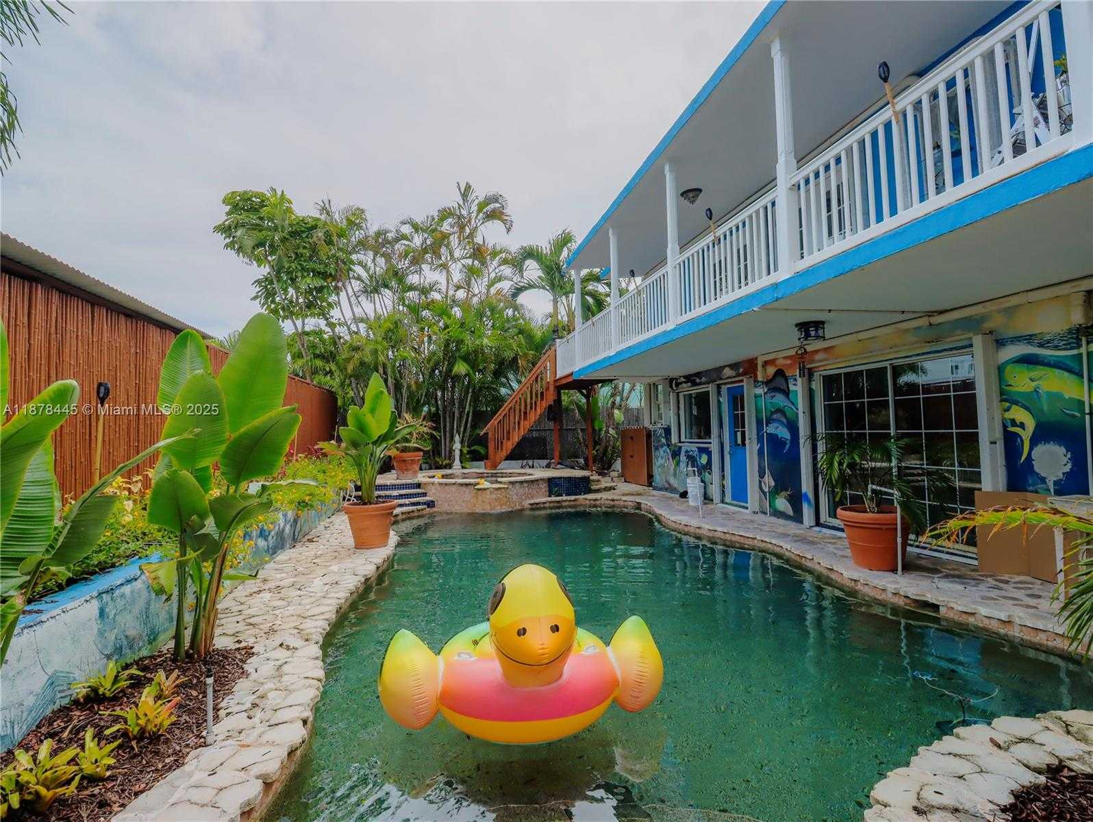 Small Image of 141 OCEAN DR, Tavernier Number 3