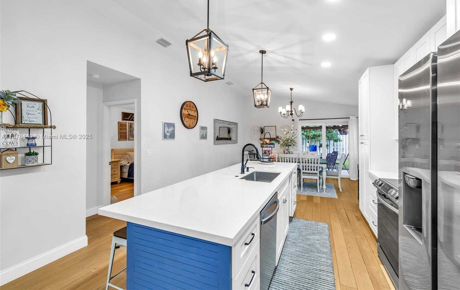 Small Image of 9886 NORTH WEST 2ND ST, Plantation Number 10