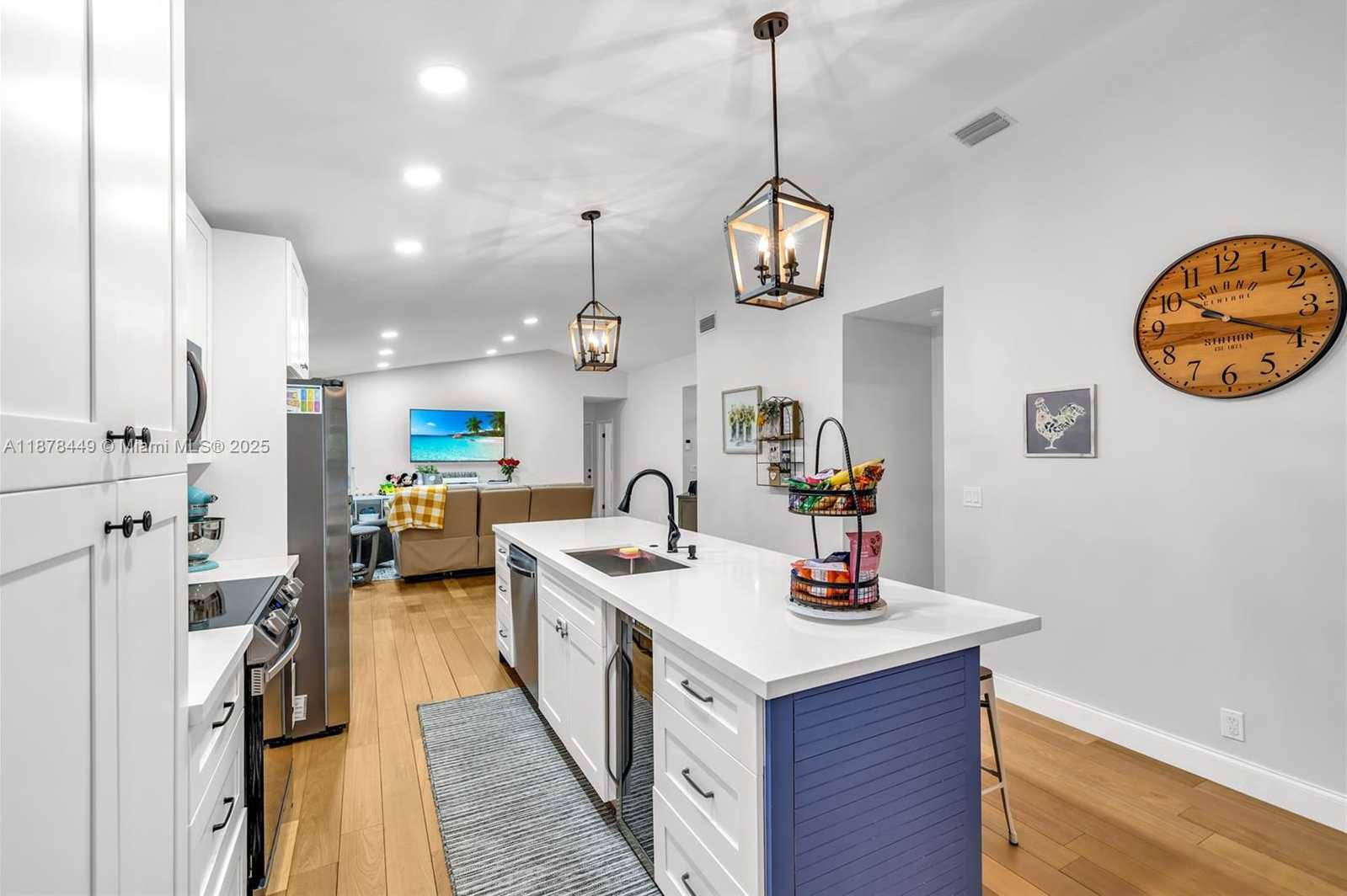 Small Image of 9886 NORTH WEST 2ND ST, Plantation Number 12