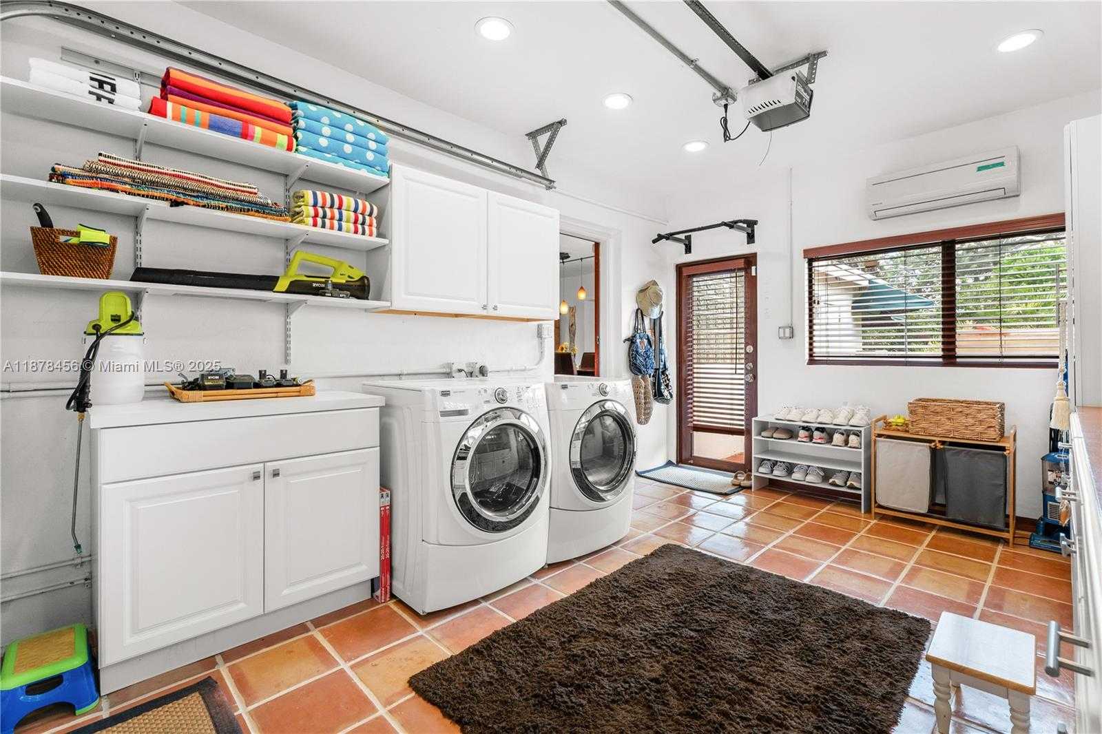 Small Image of 12430 KEYSTONE ISLAND DR, North Miami Number 21