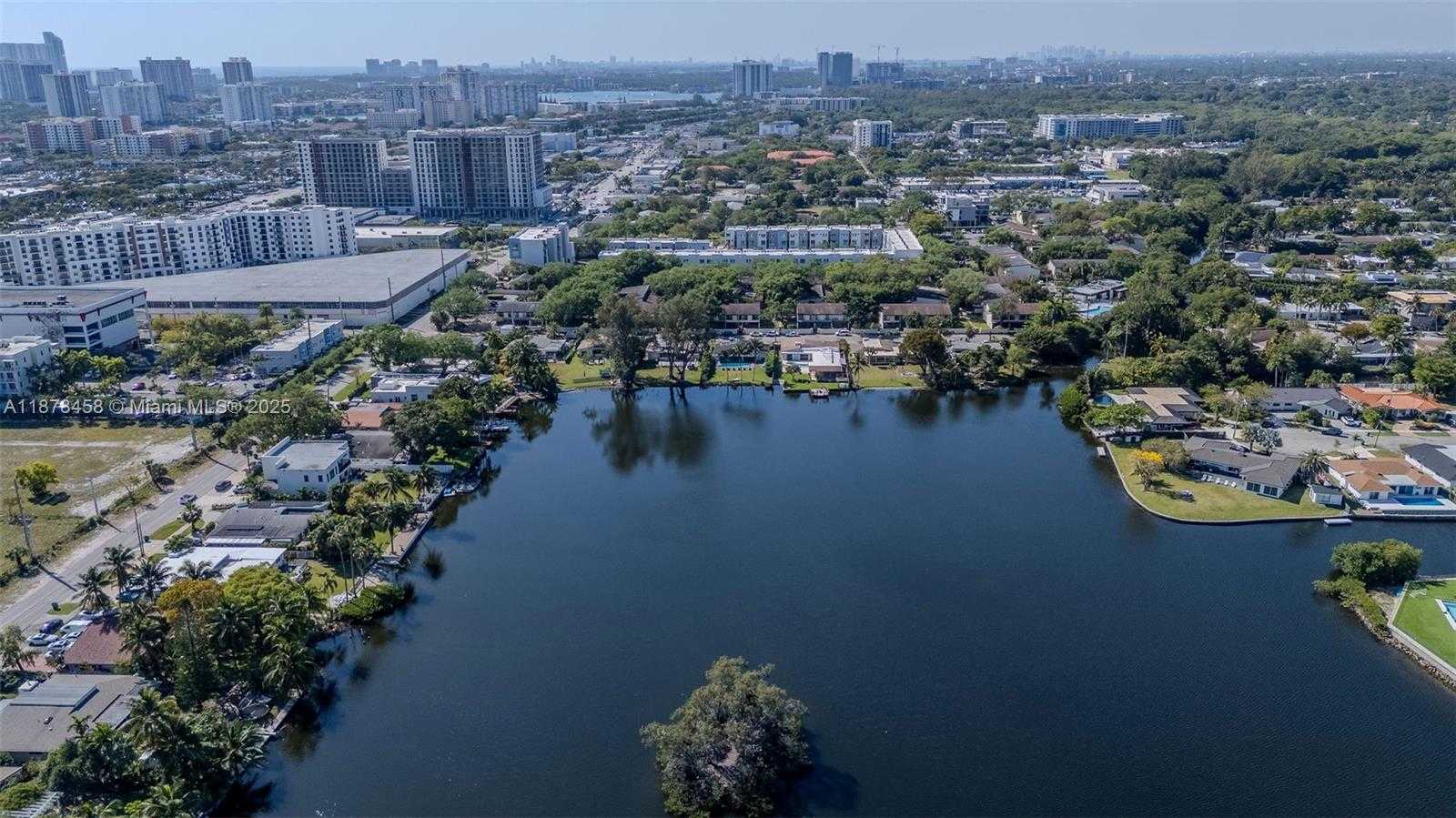 Small Image of 2531 NORTH EAST 195TH ST, Aventura Number 59