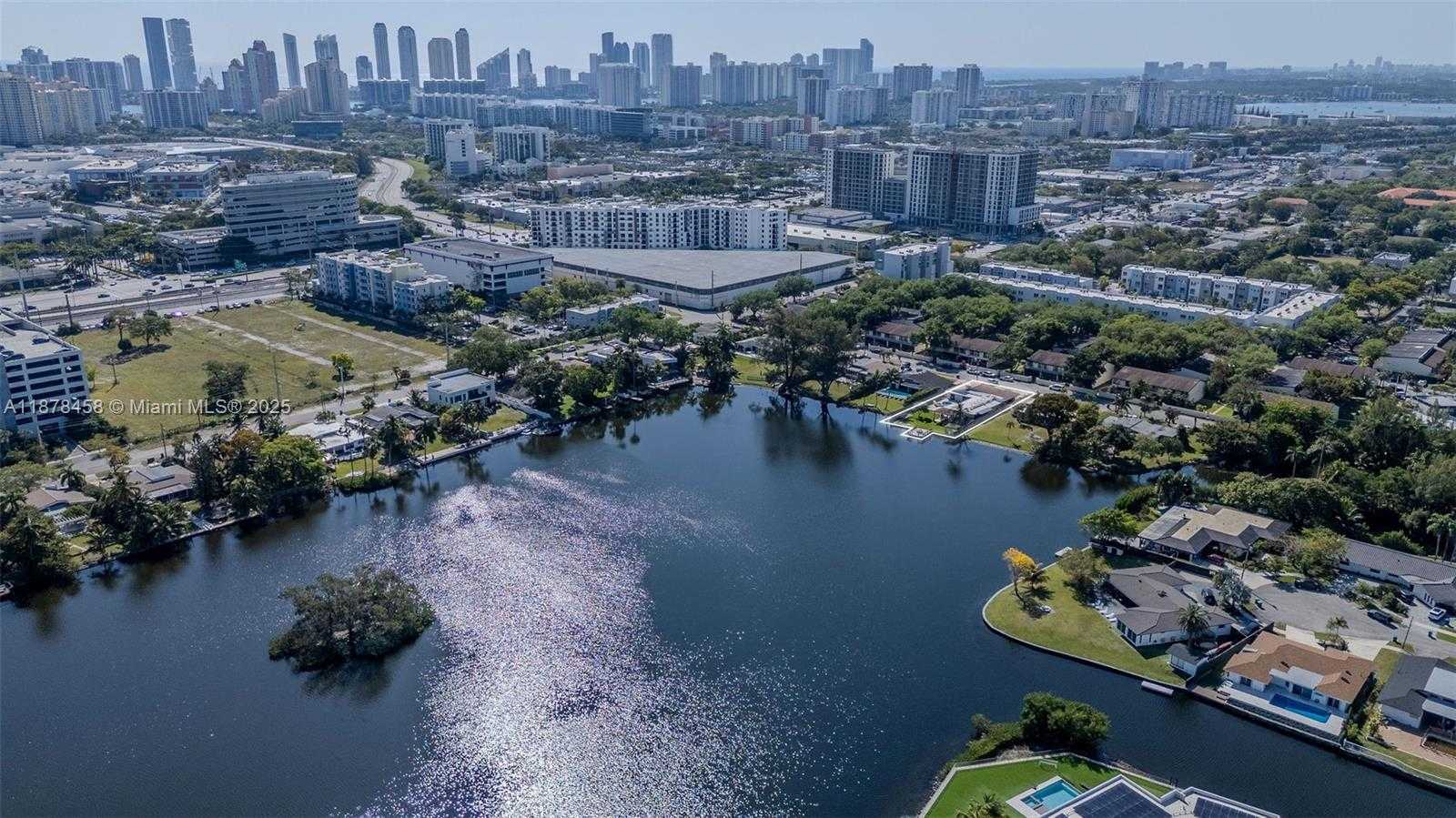 Small Image of 2531 NORTH EAST 195TH ST, Aventura Number 62