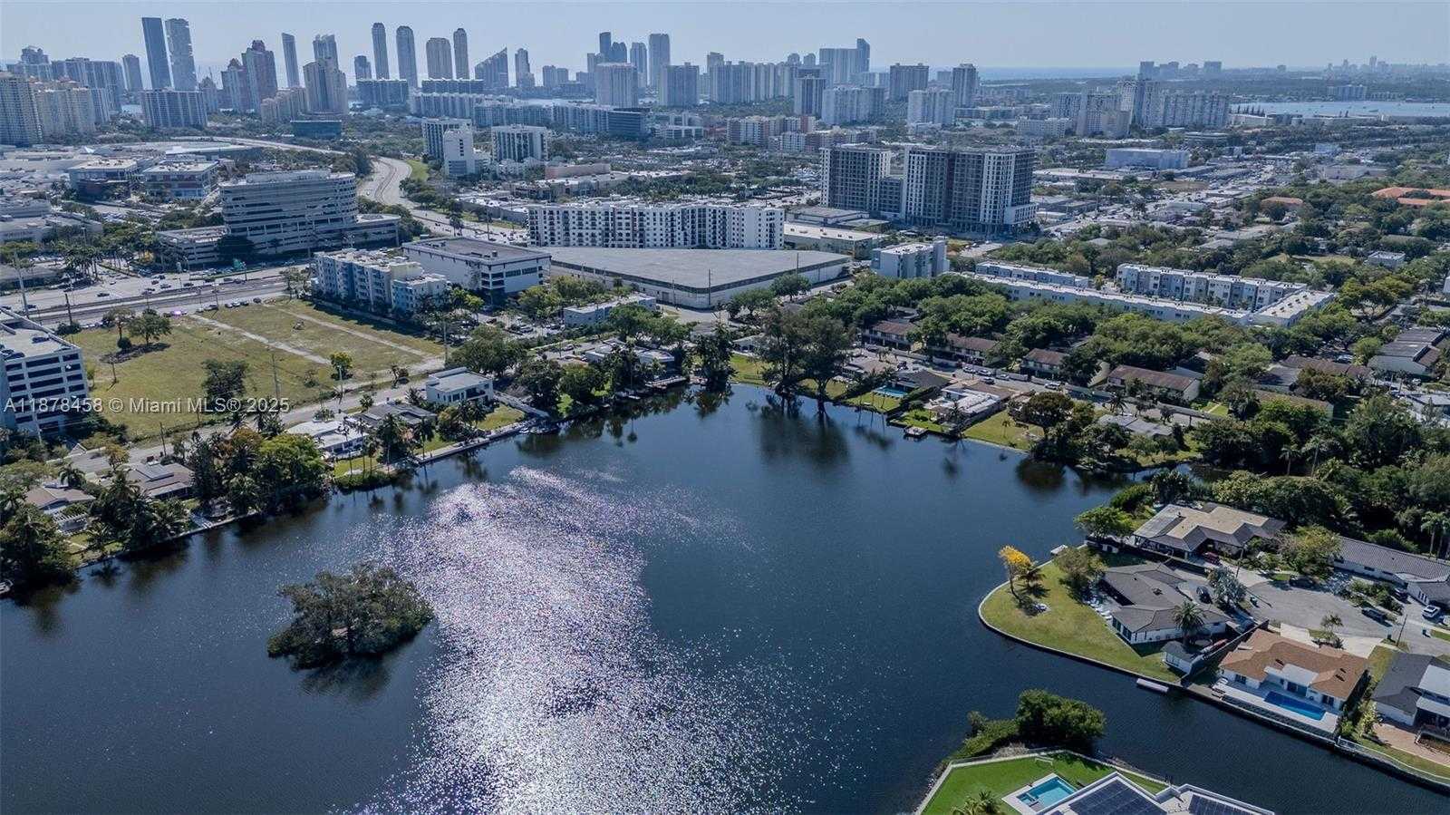 Small Image of 2531 NORTH EAST 195TH ST, Aventura Number 63