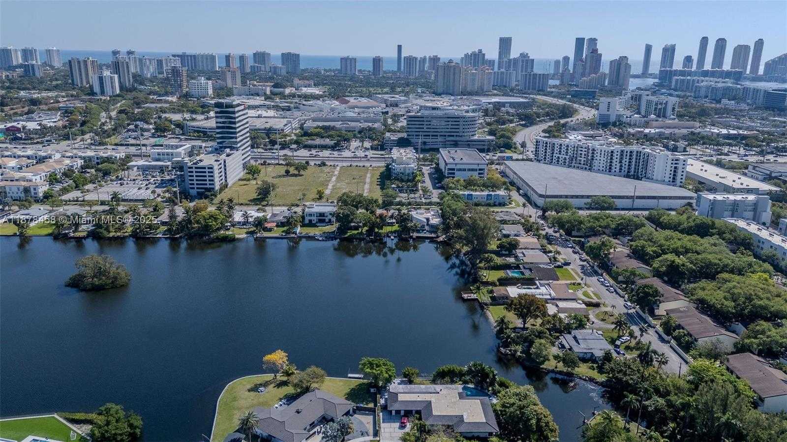 Small Image of 2531 NORTH EAST 195TH ST, Aventura Number 65