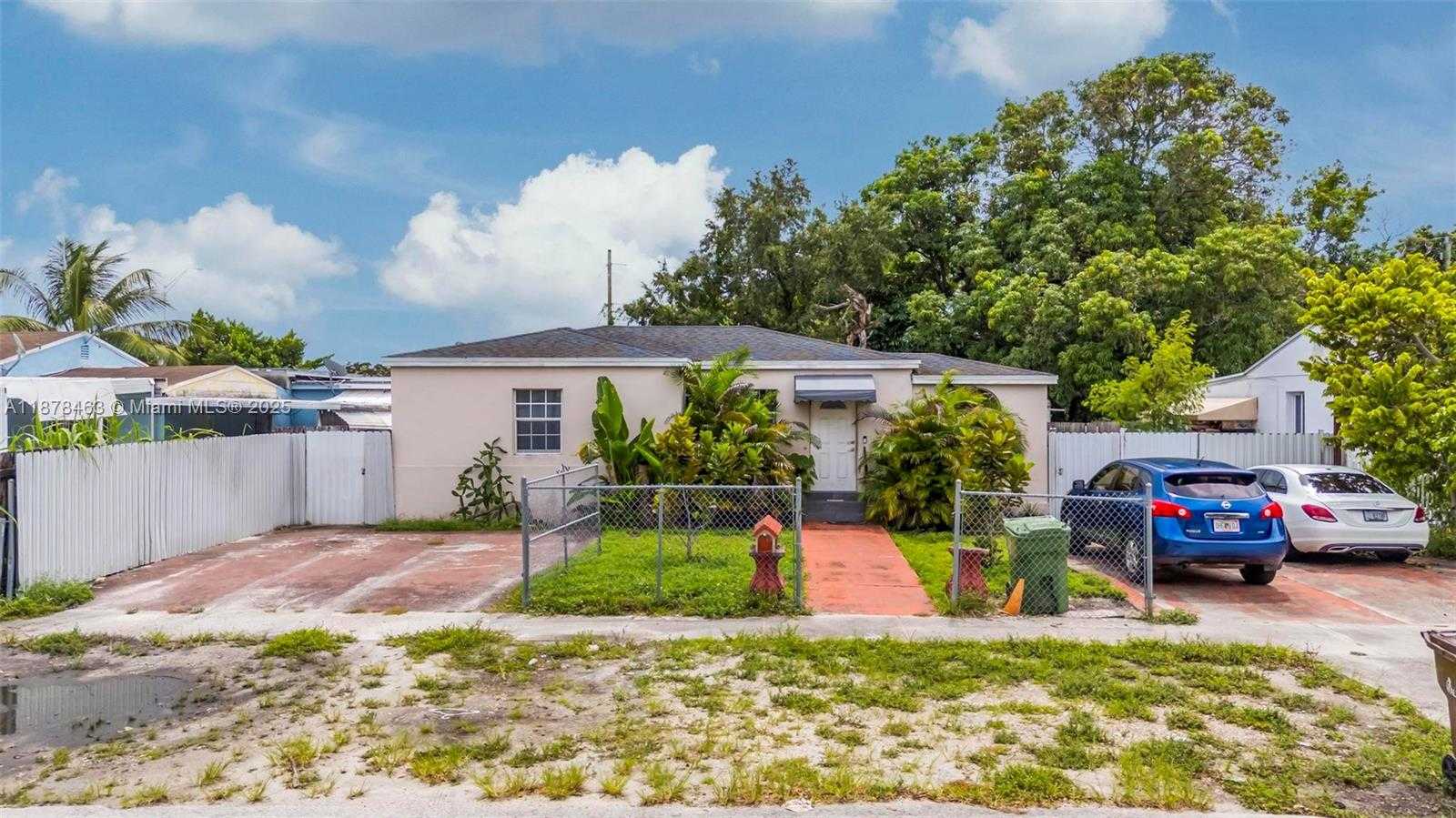 Small Image of 580 SOUTH EAST 2ND ST, Hialeah Number 2