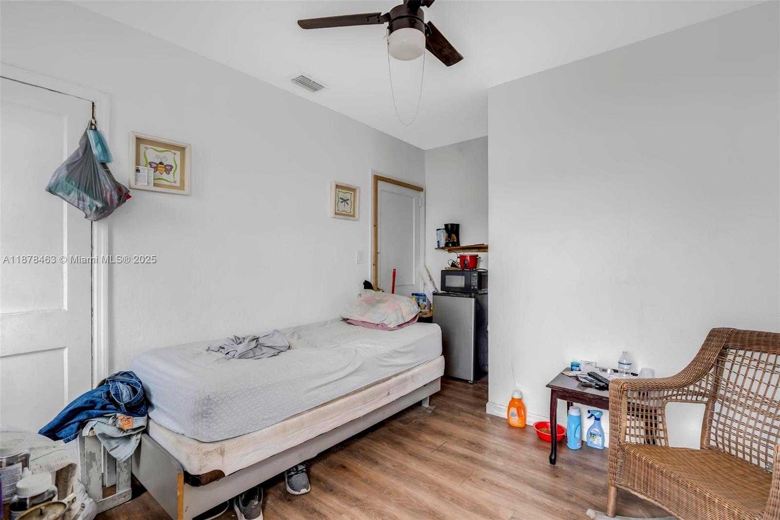 Small Image of 580 SOUTH EAST 2ND ST, Hialeah Number 22