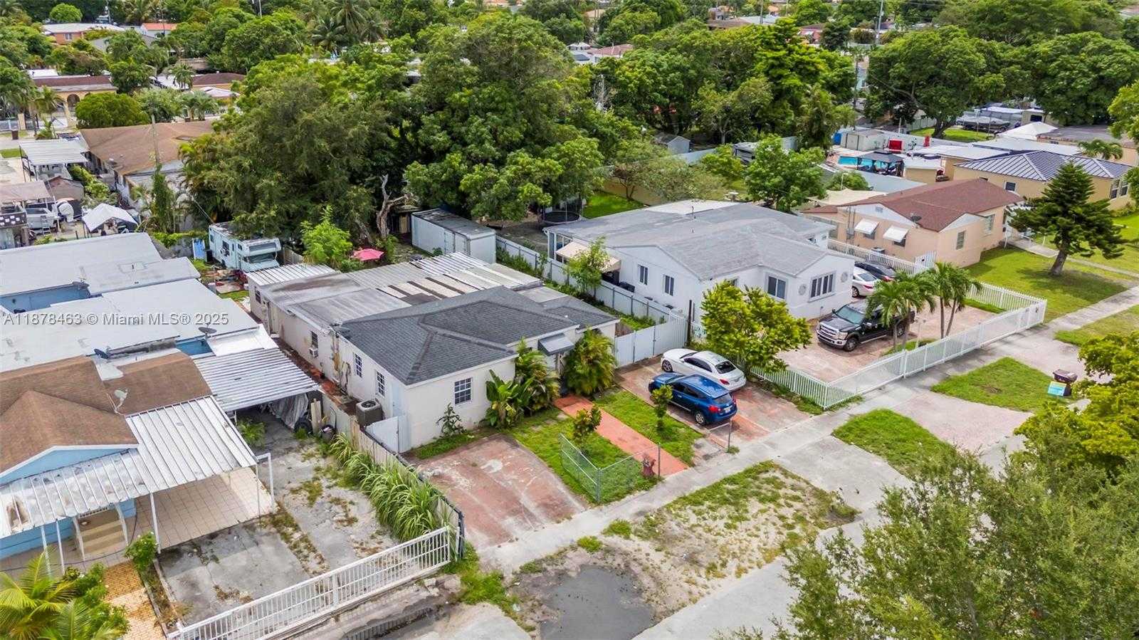 Small Image of 580 SOUTH EAST 2ND ST, Hialeah Number 30