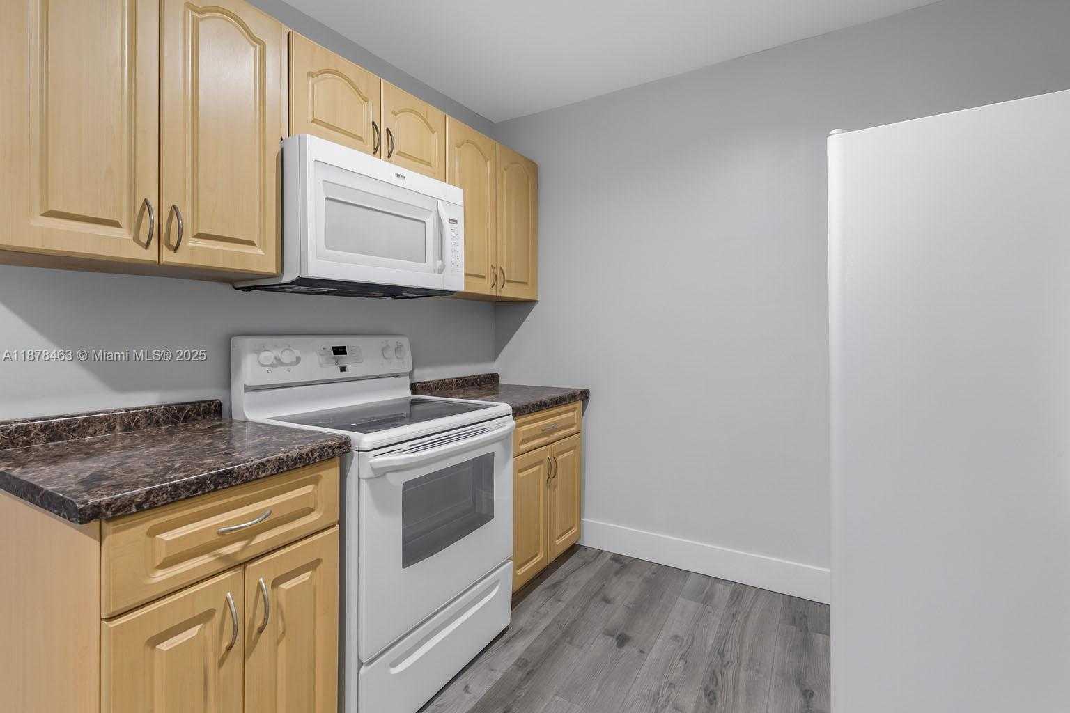 Small Image of 580 SOUTH EAST 2ND ST, Hialeah Number 7