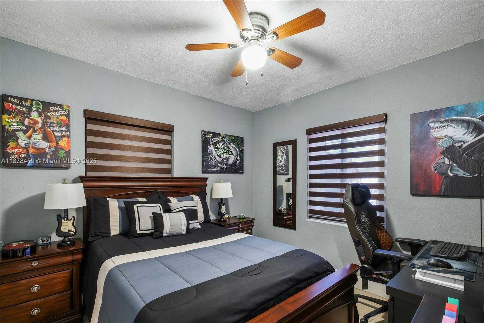 Small Image of 14560 FILLMORE ST, Miami Number 21