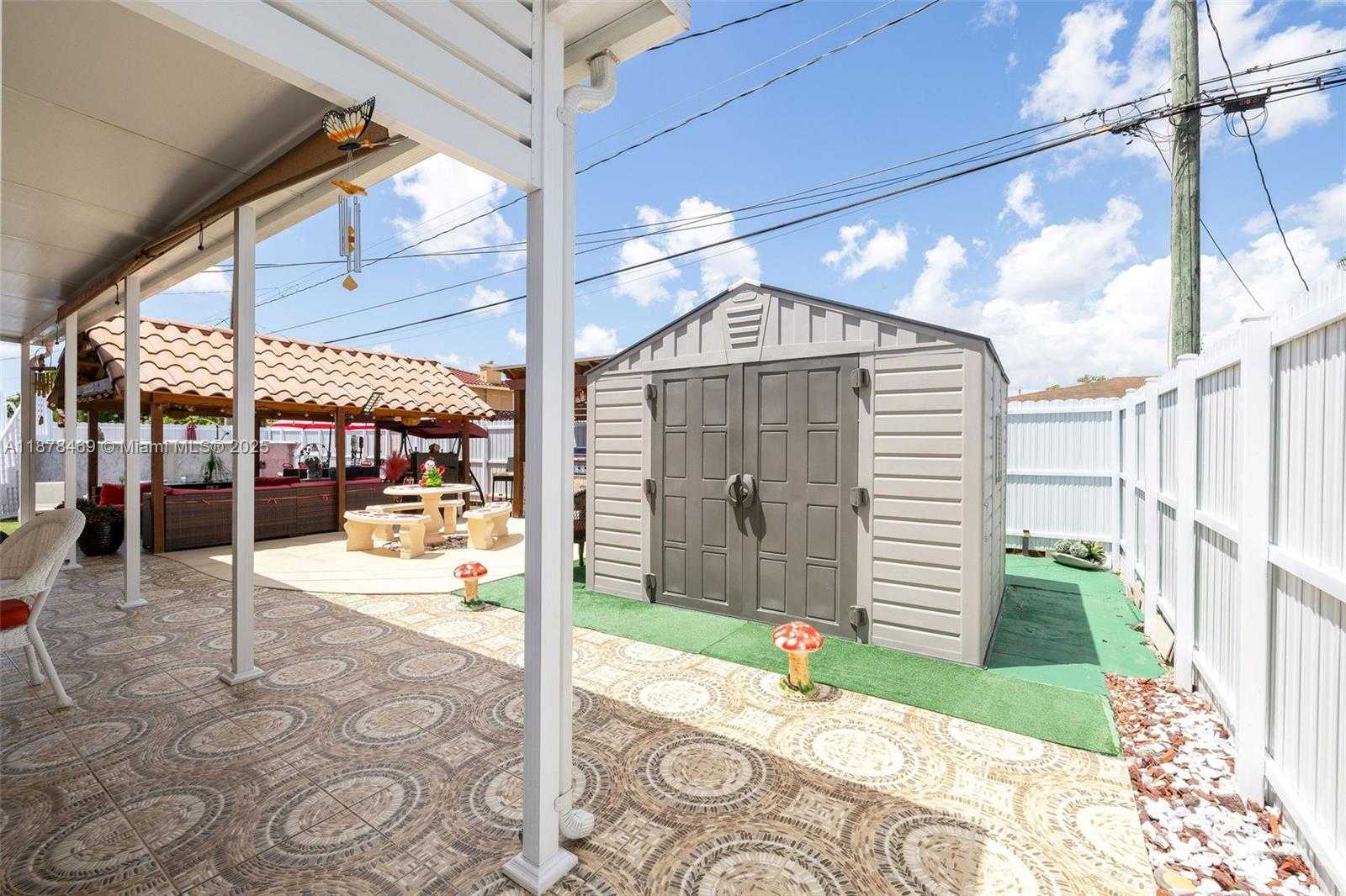 Small Image of 14560 FILLMORE ST, Miami Number 27