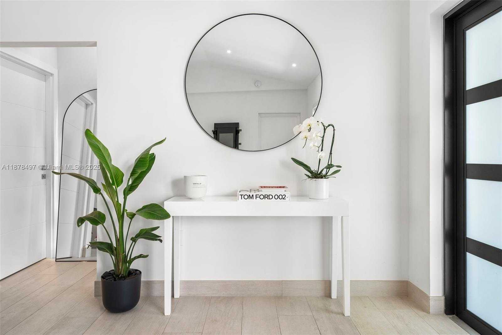 Small Image of 8033 NOREMAC AVE, Miami Beach Number 11