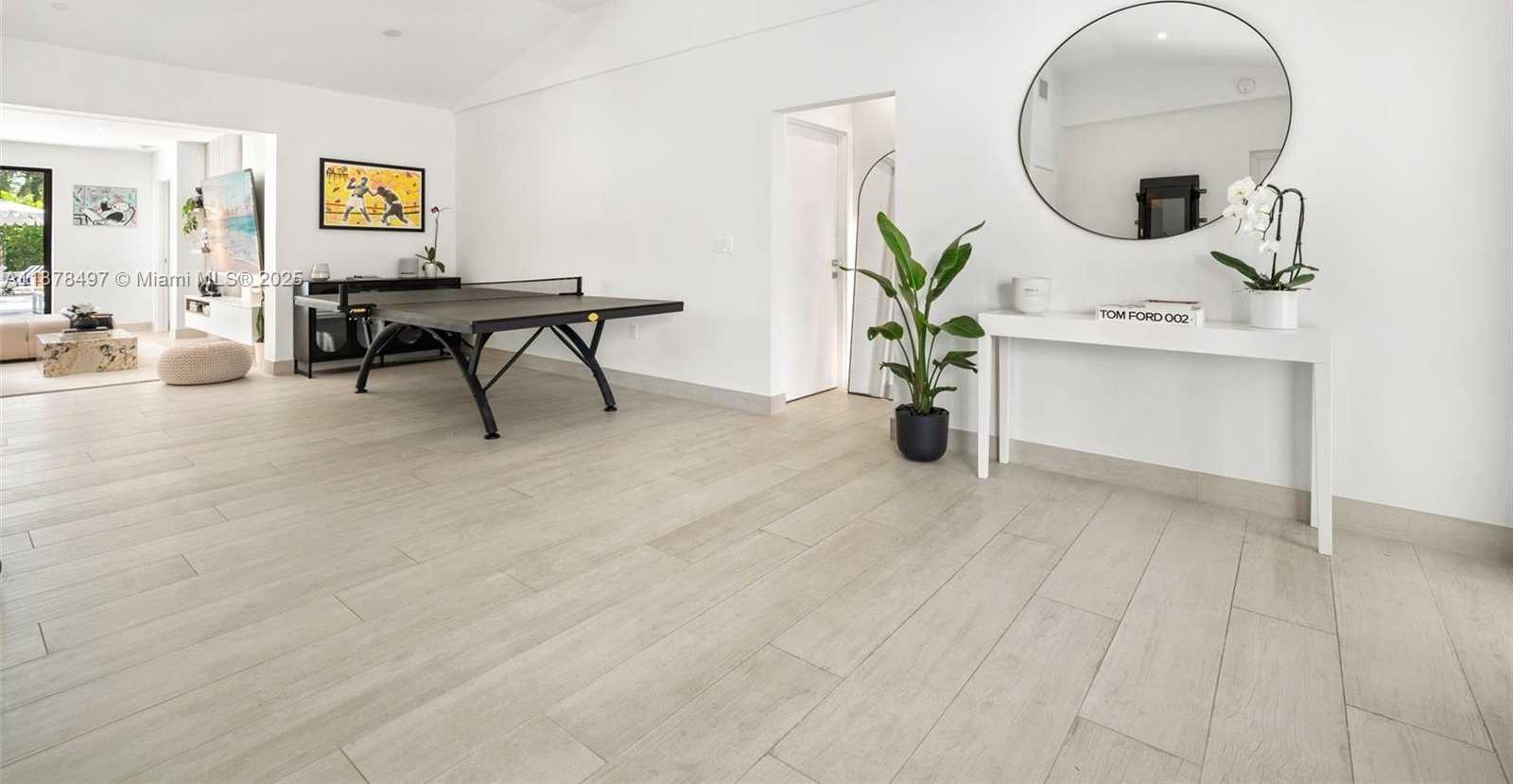 Small Image of 8033 NOREMAC AVE, Miami Beach Number 14