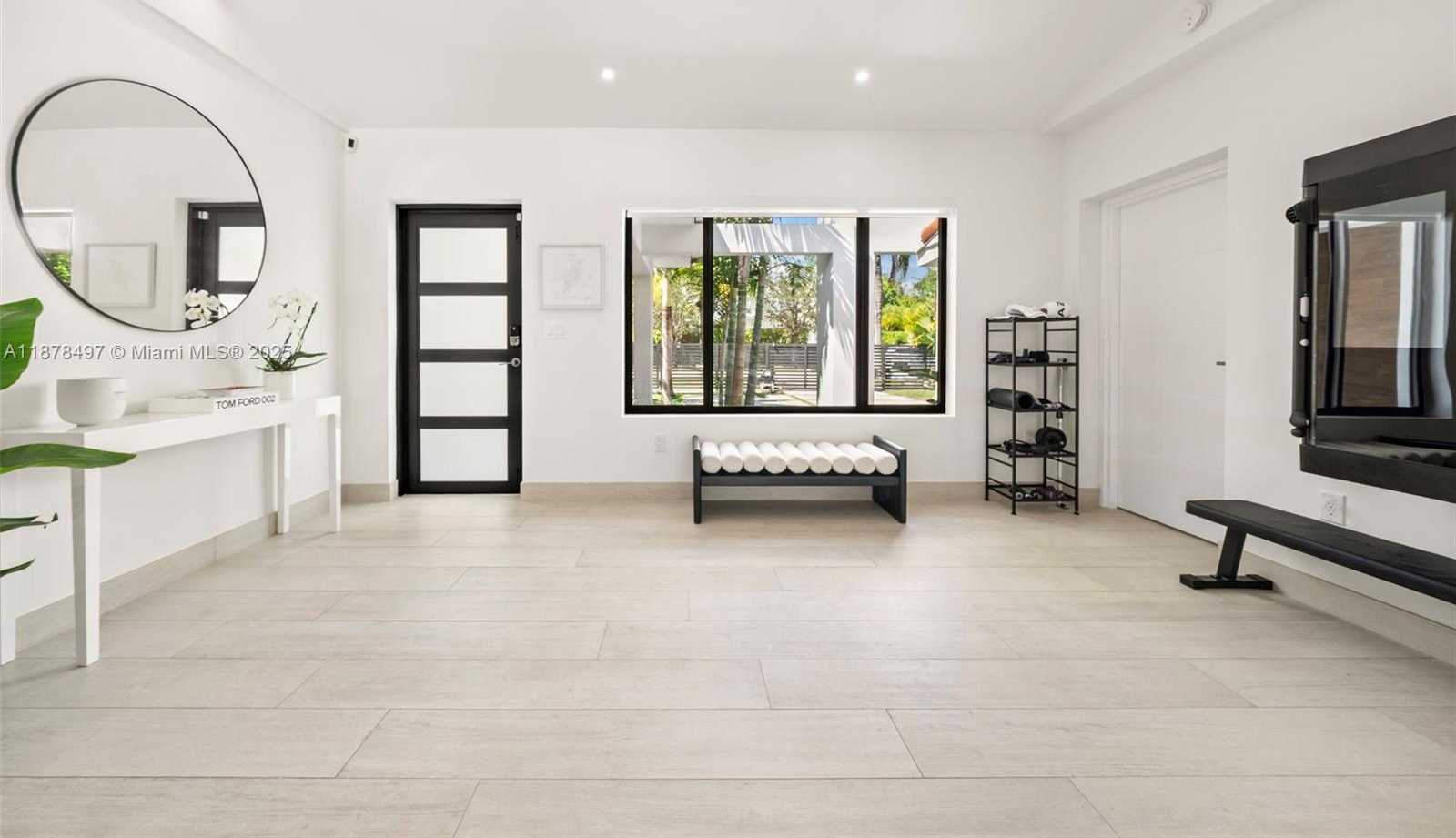 Small Image of 8033 NOREMAC AVE, Miami Beach Number 15