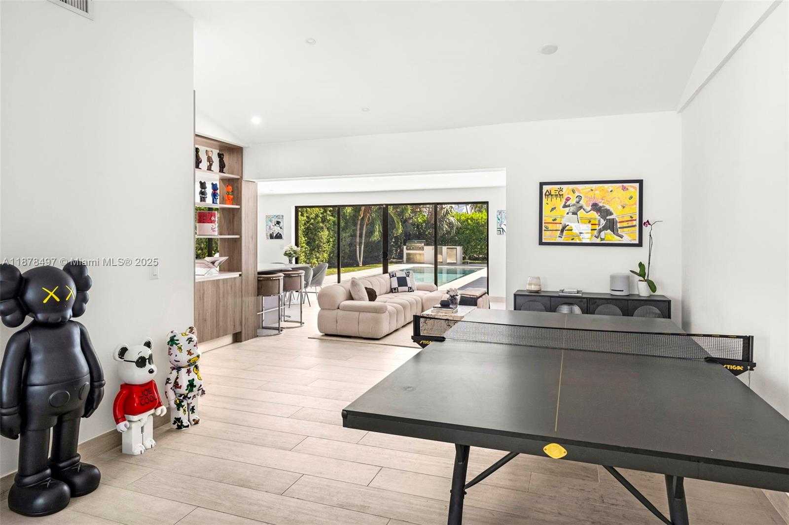 Small Image of 8033 NOREMAC AVE, Miami Beach Number 16