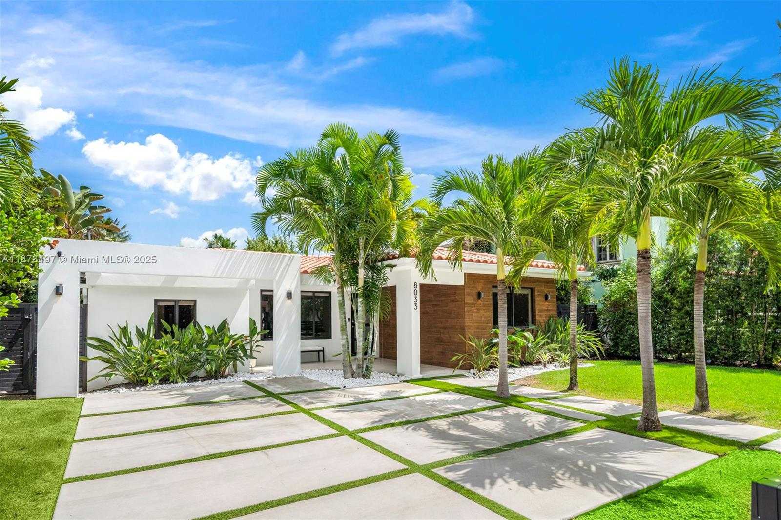 Small Image of 8033 NOREMAC AVE, Miami Beach Number 2
