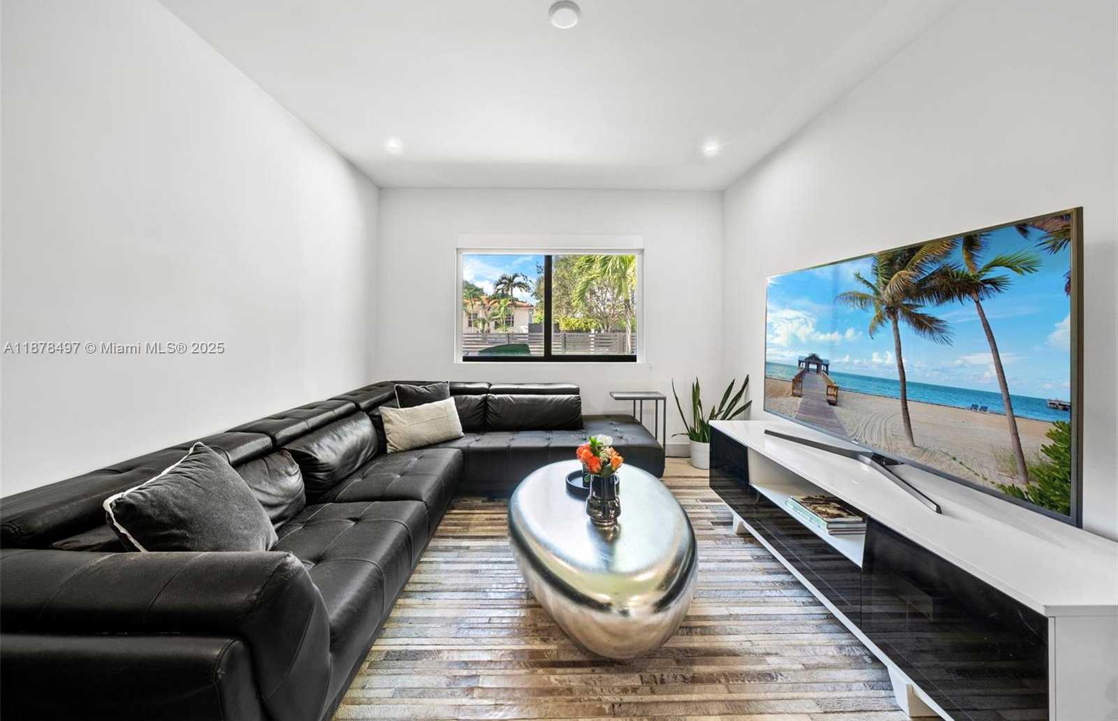 Small Image of 8033 NOREMAC AVE, Miami Beach Number 38
