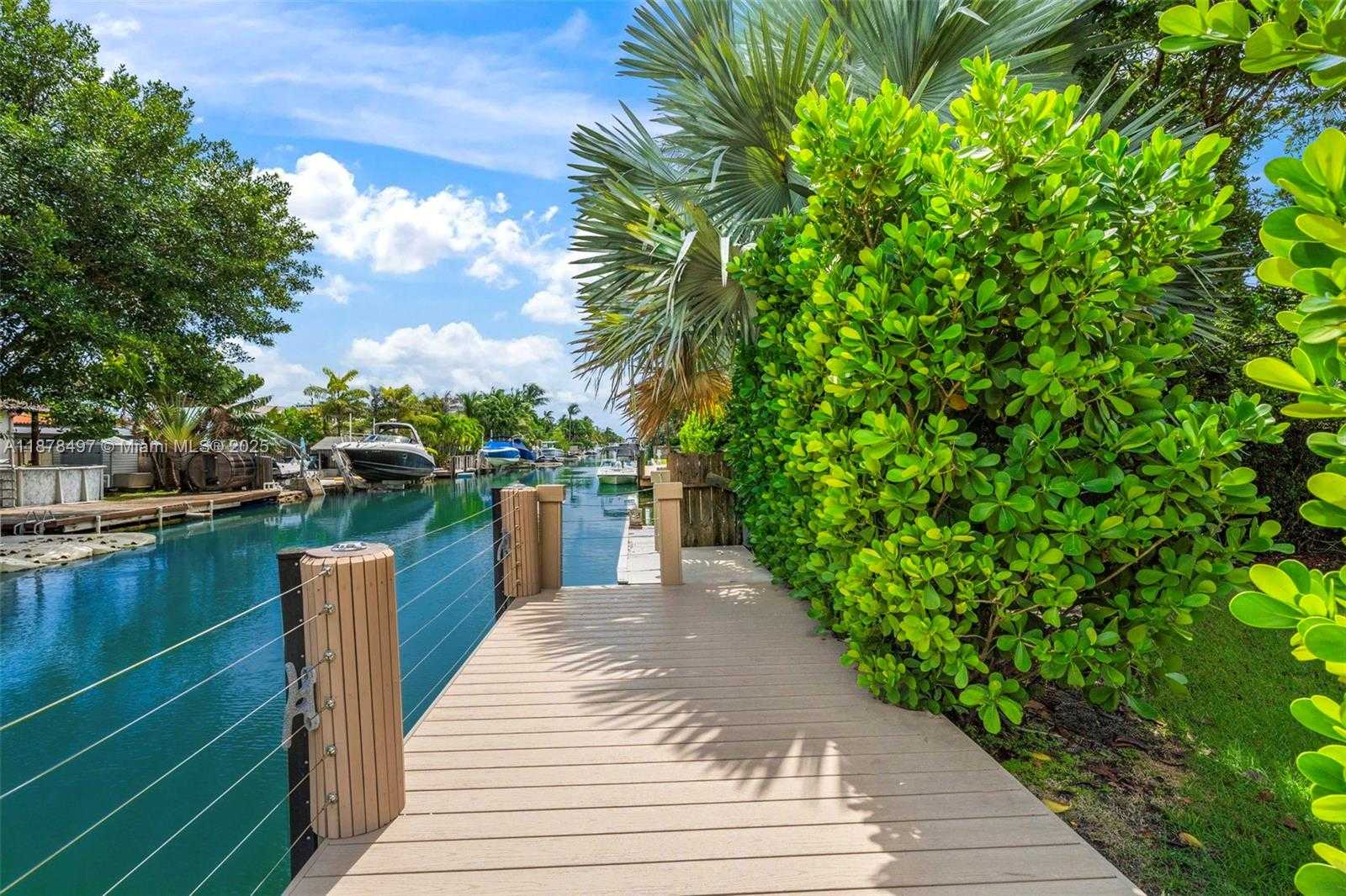 Small Image of 8033 NOREMAC AVE, Miami Beach Number 53