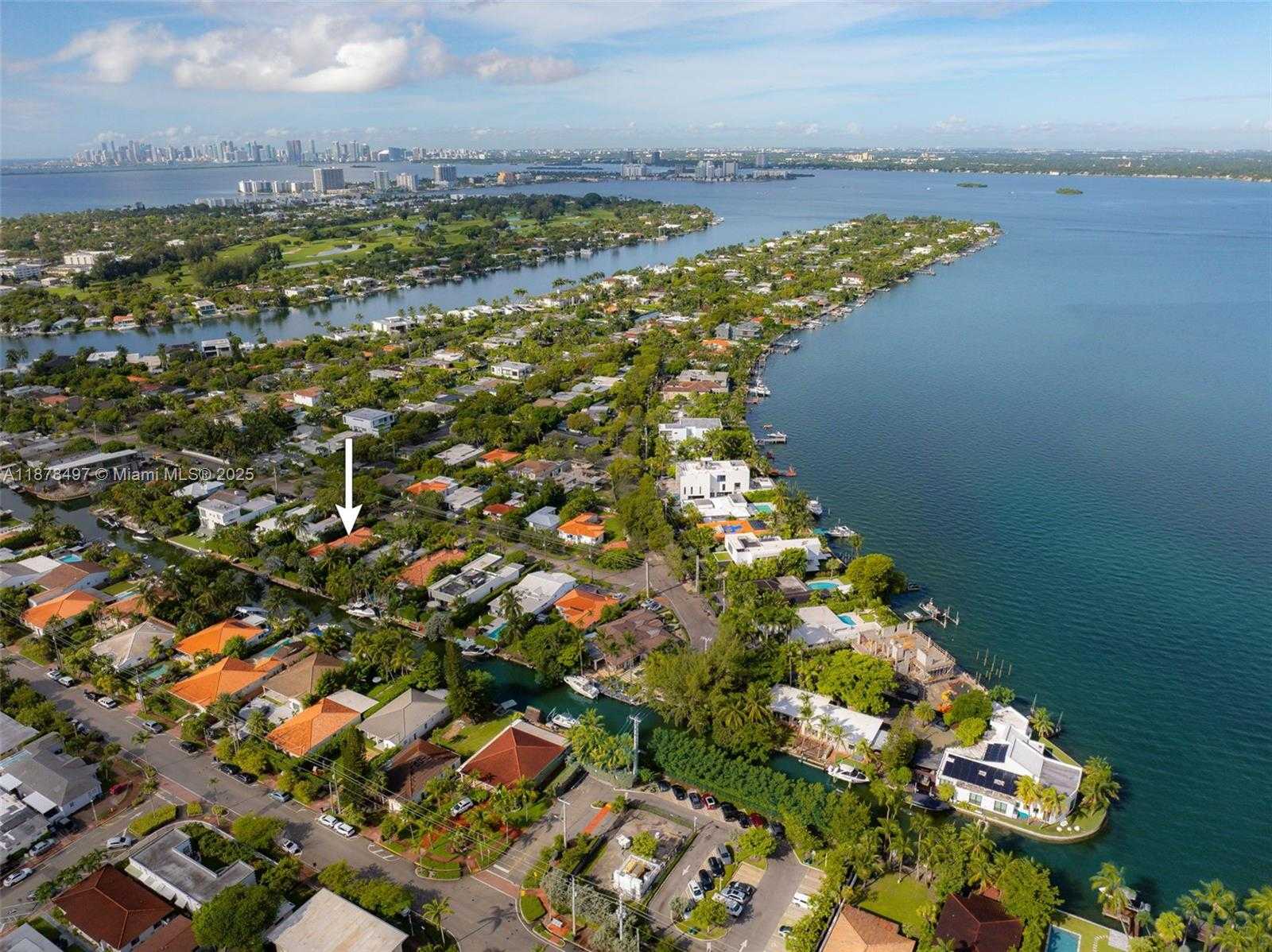 Small Image of 8033 NOREMAC AVE, Miami Beach Number 79