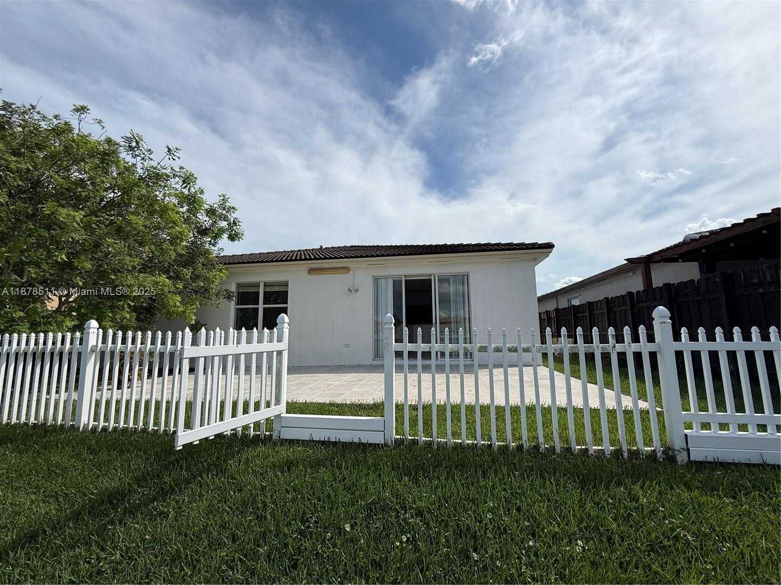 Small Image of 4045 NORTH EAST 15TH ST, Homestead Number 21