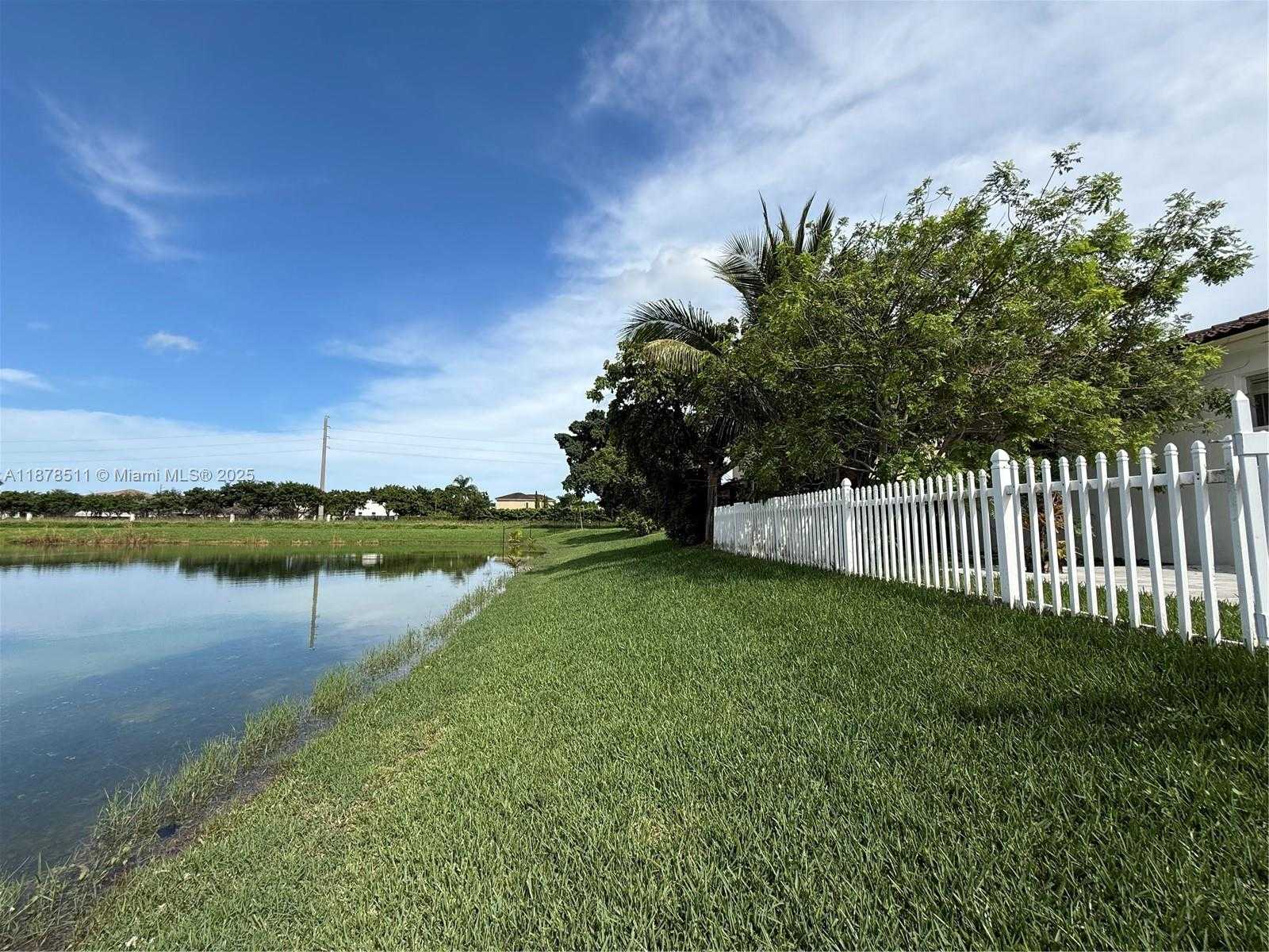 Small Image of 4045 NORTH EAST 15TH ST, Homestead Number 22