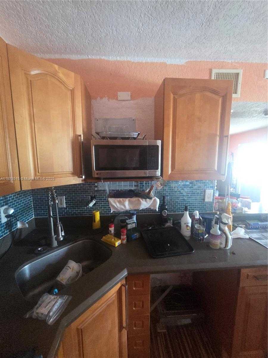 Small Image of 4320 NORTH EAST 18TH AVE, Pompano Beach Number 10