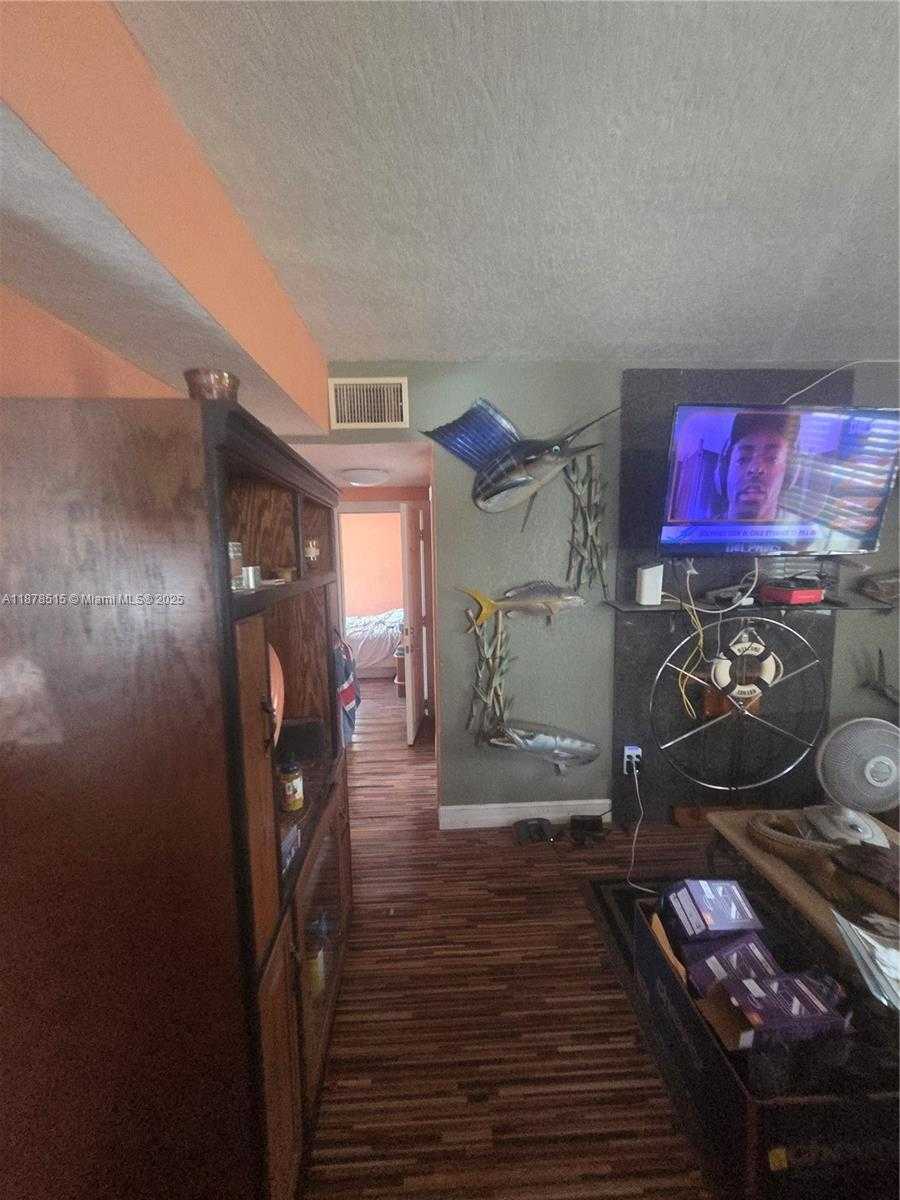 Small Image of 4320 NORTH EAST 18TH AVE, Pompano Beach Number 15