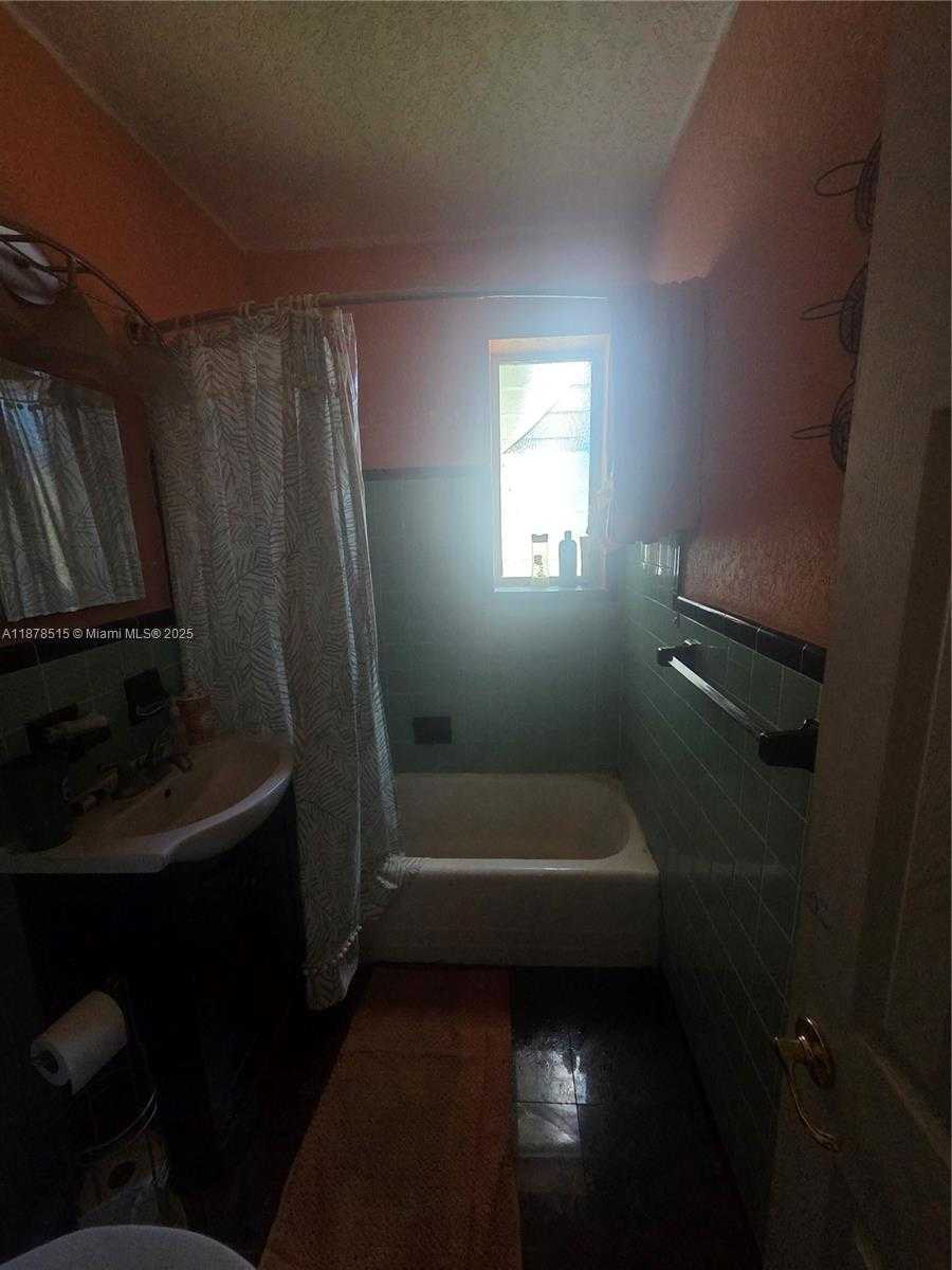 Small Image of 4320 NORTH EAST 18TH AVE, Pompano Beach Number 23