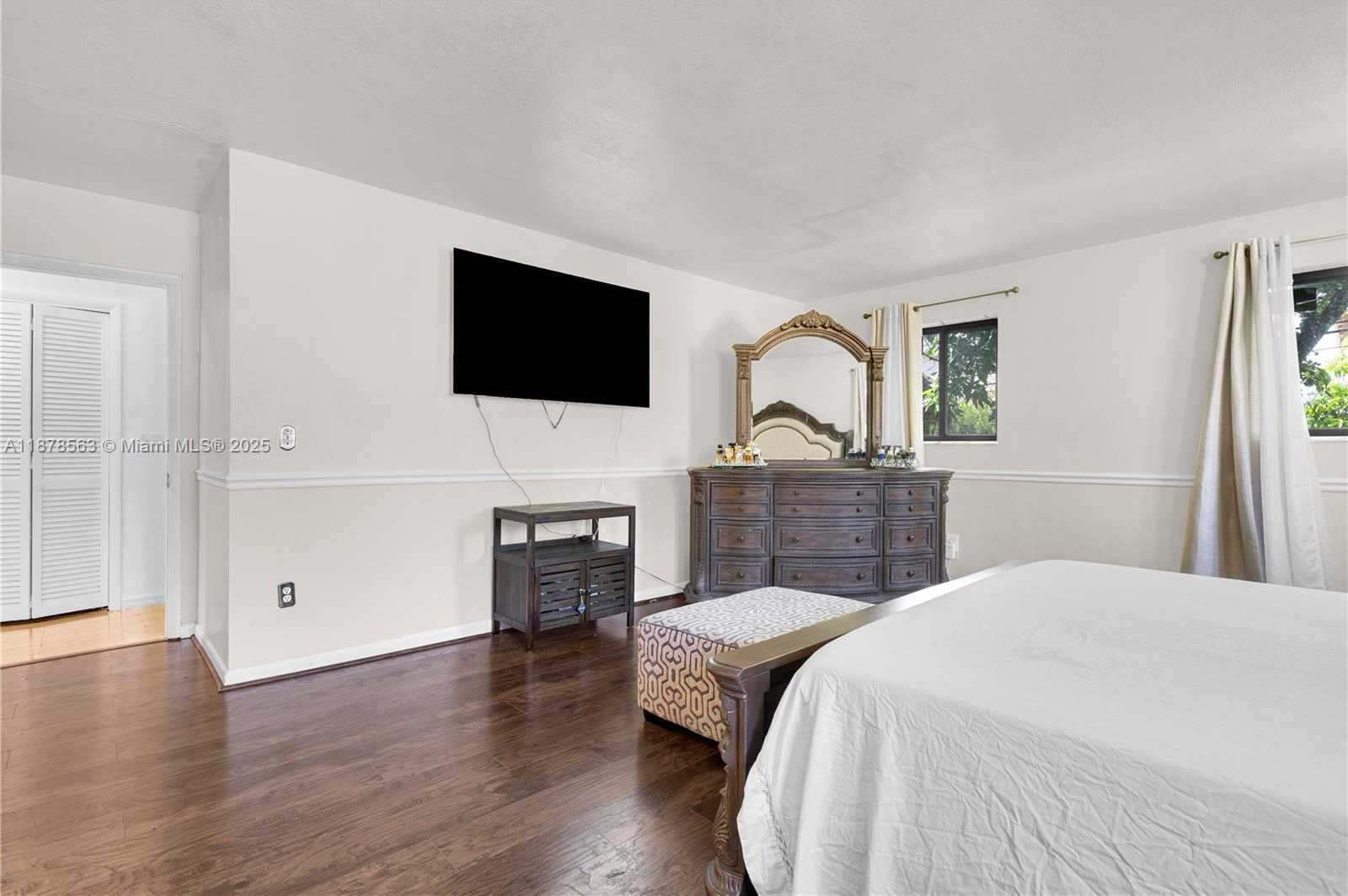 Small Image of 801 NORTH WEST 203RD ST, Miami Gardens Number 15