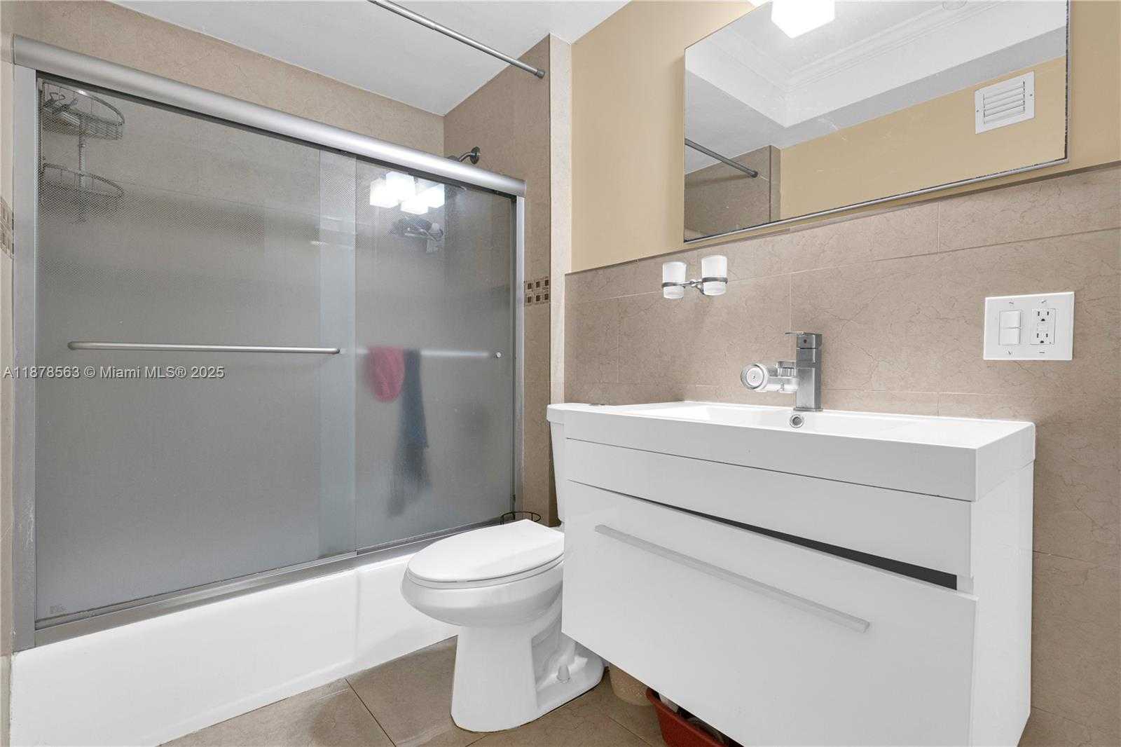 Small Image of 801 NORTH WEST 203RD ST, Miami Gardens Number 26